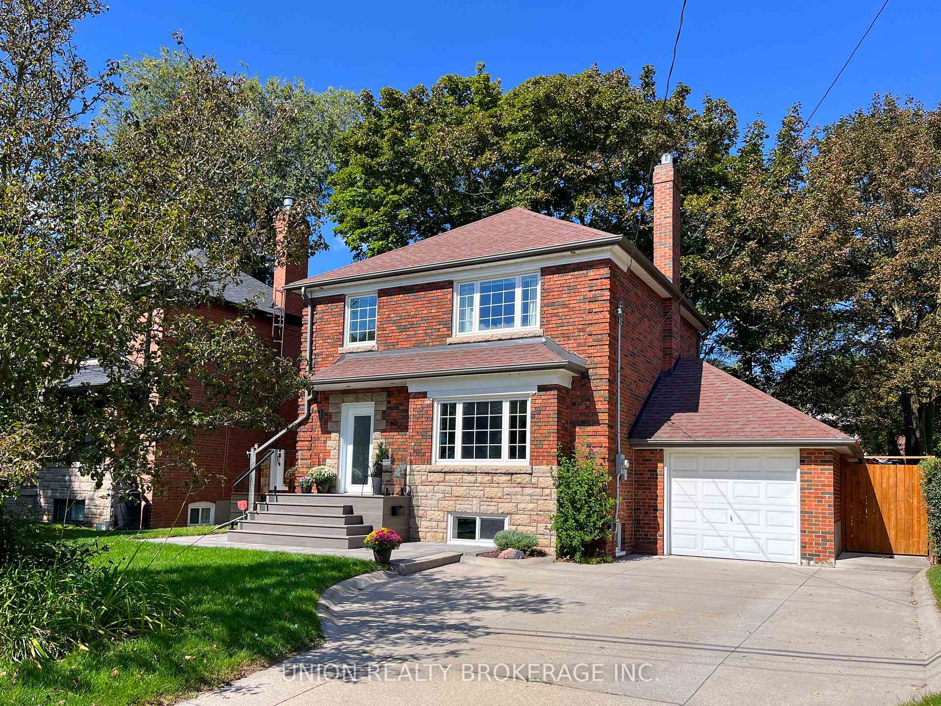 Photo 1 of 60 Fishleigh Drive, Scarborough, Birchcliffe-Cliffside — HOMEH