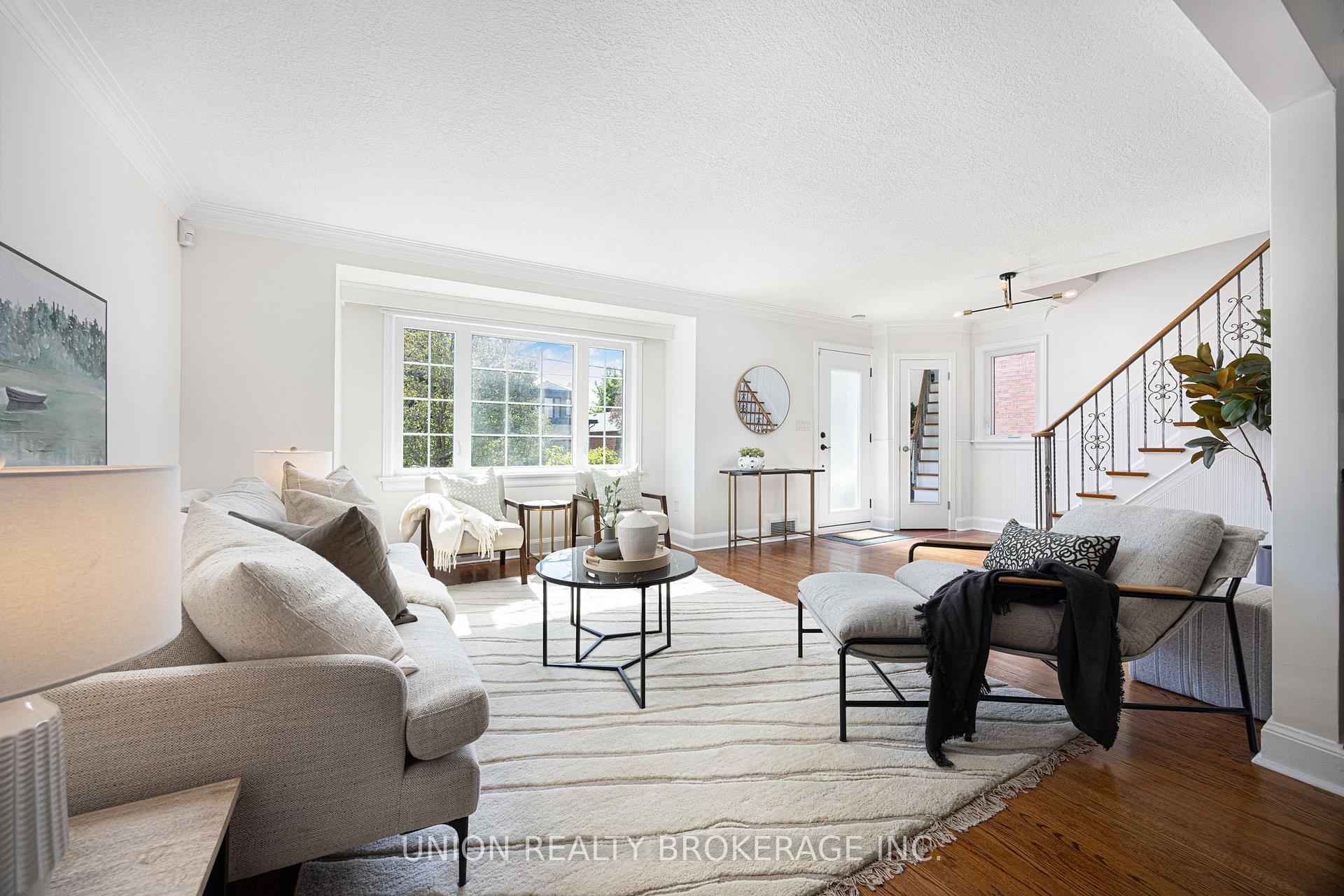 Photo 4 of 60 Fishleigh Drive, Scarborough, Birchcliffe-Cliffside — HOMEH