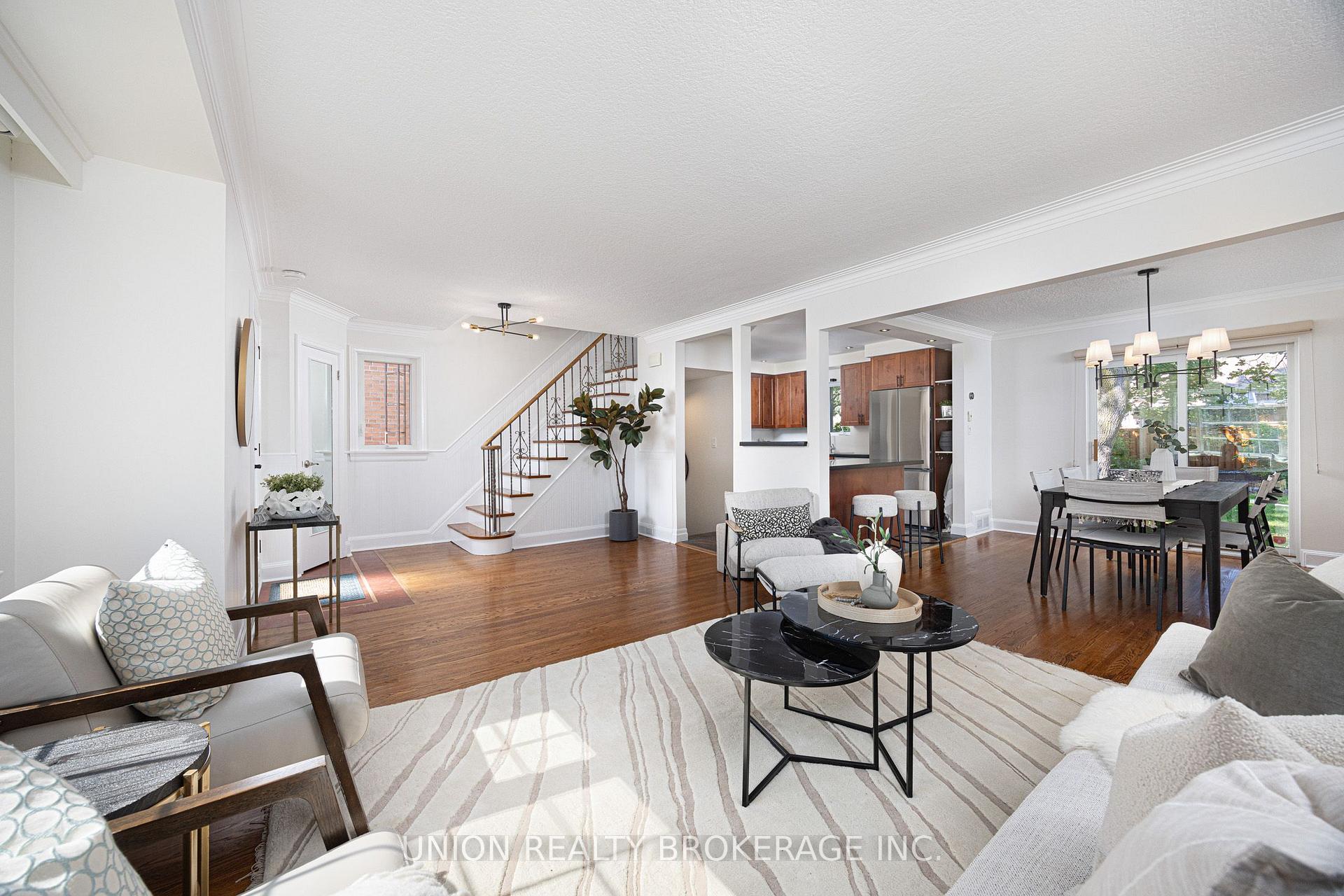 Photo 7 of 60 Fishleigh Drive, Scarborough, Birchcliffe-Cliffside — HOMEH