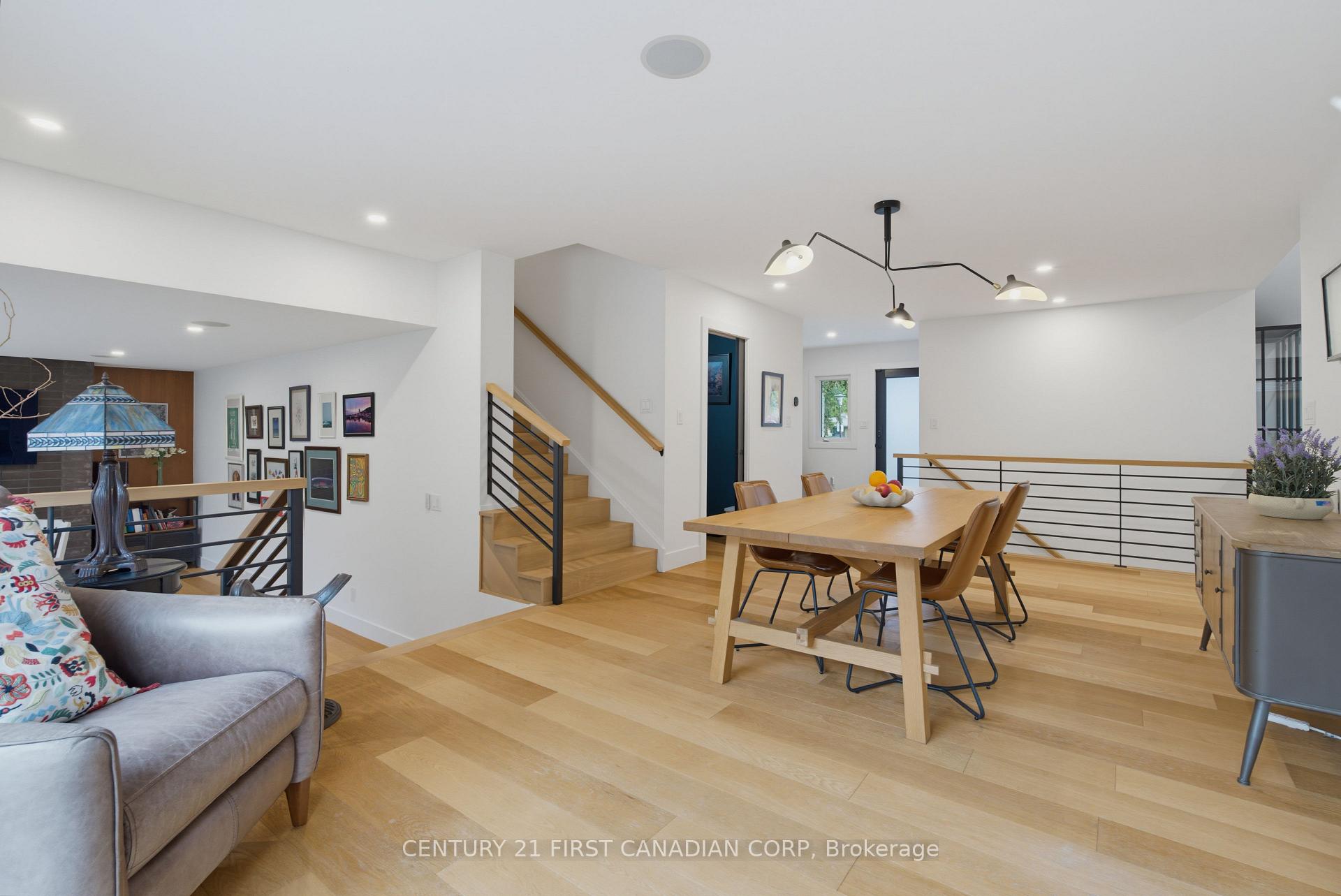 Photo 18 of 1125 The Parkway, London, East B — HOMEH