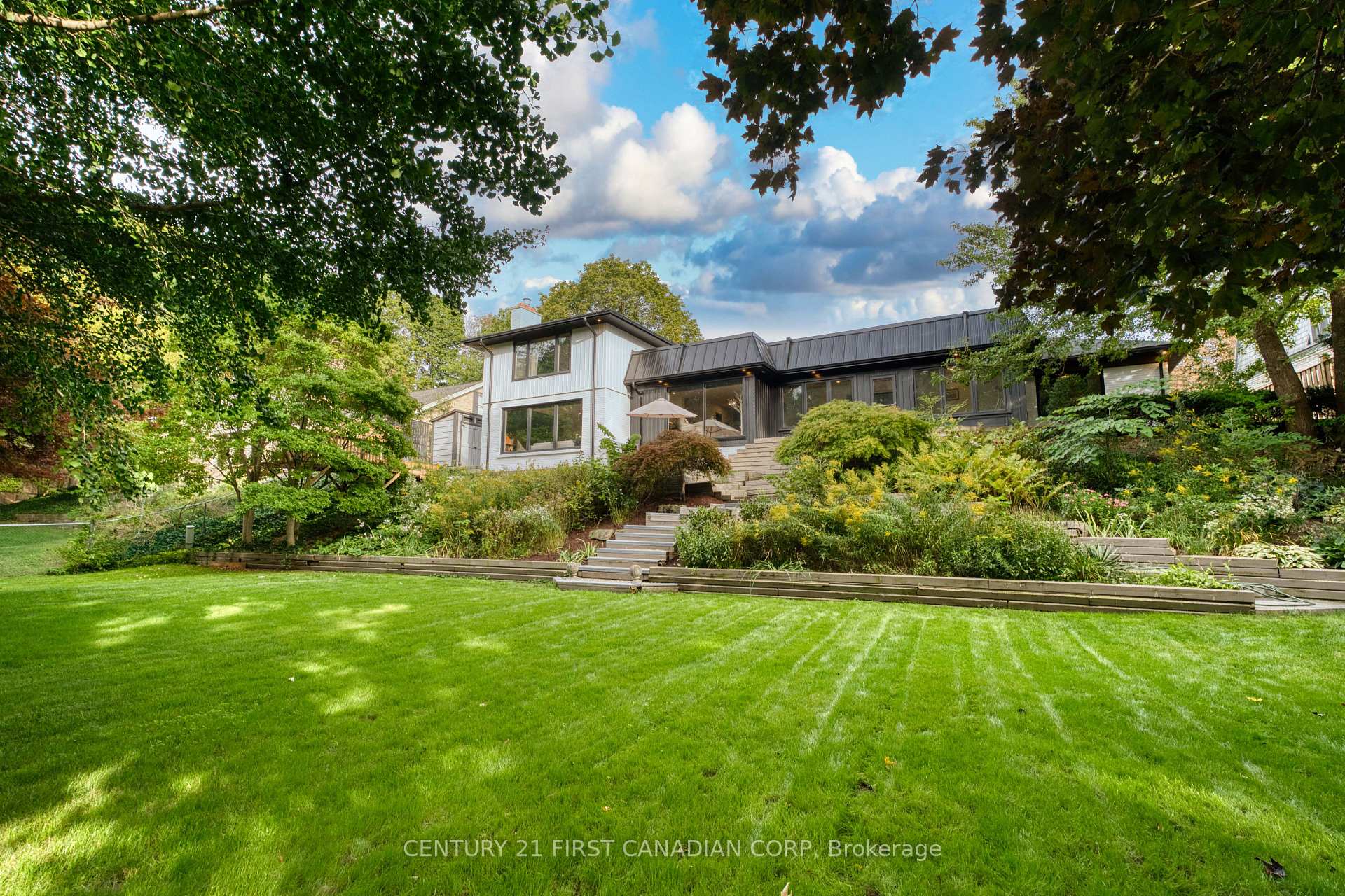 Photo 42 of 1125 The Parkway, London, East B — HOMEH
