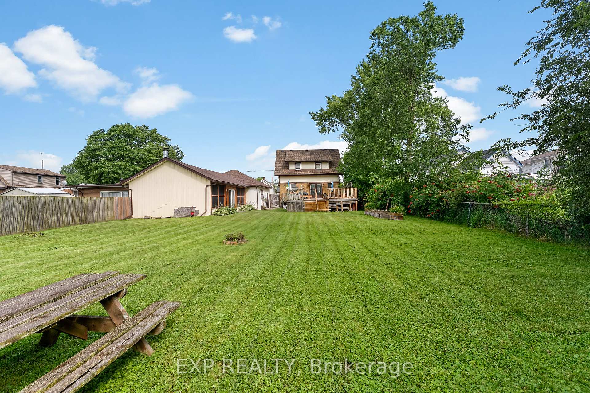 Photo 16 of 3938 Main Street, Niagara Falls, Chippawa — HOMEH