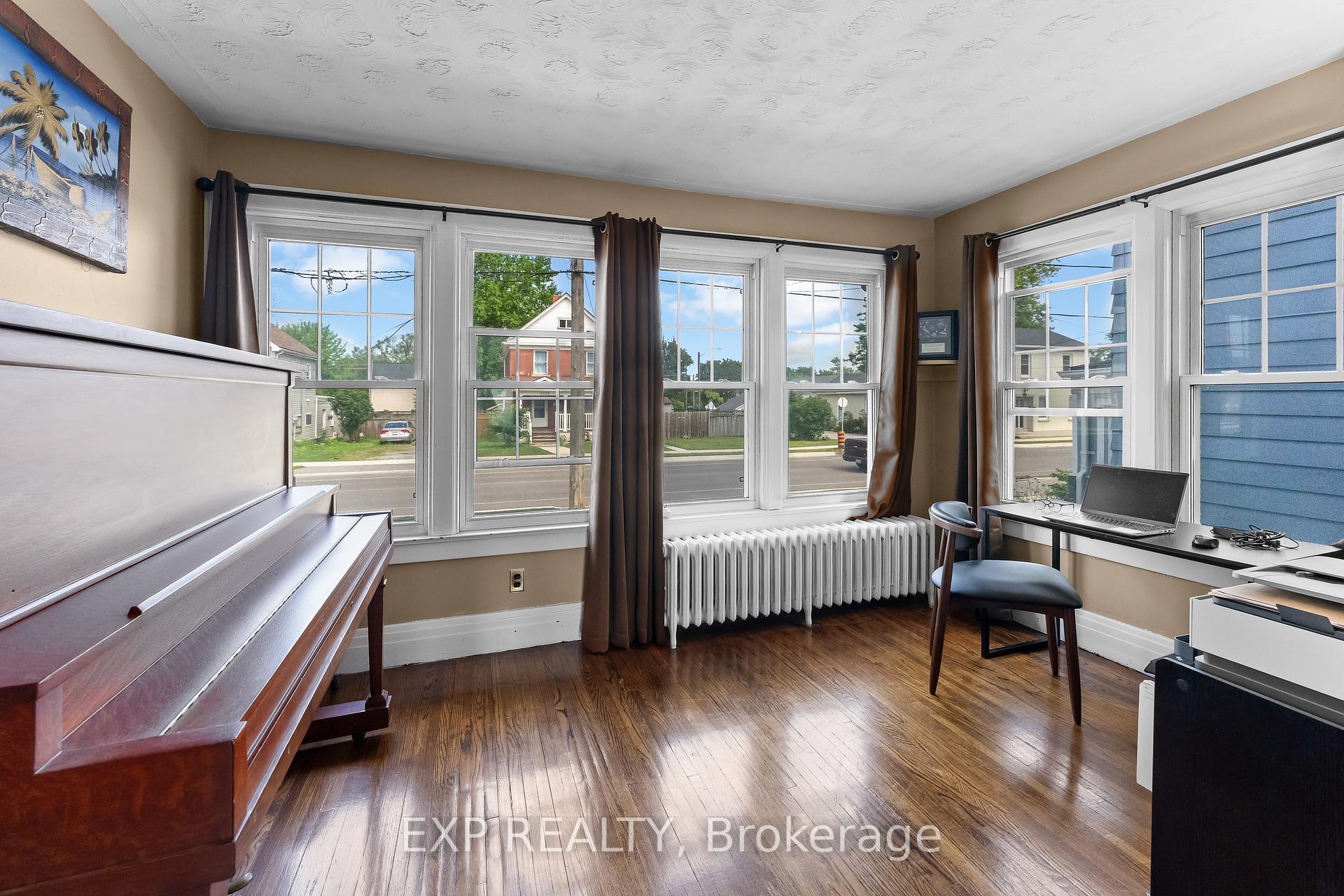 Photo 23 of 3938 Main Street, Niagara Falls, Chippawa — HOMEH