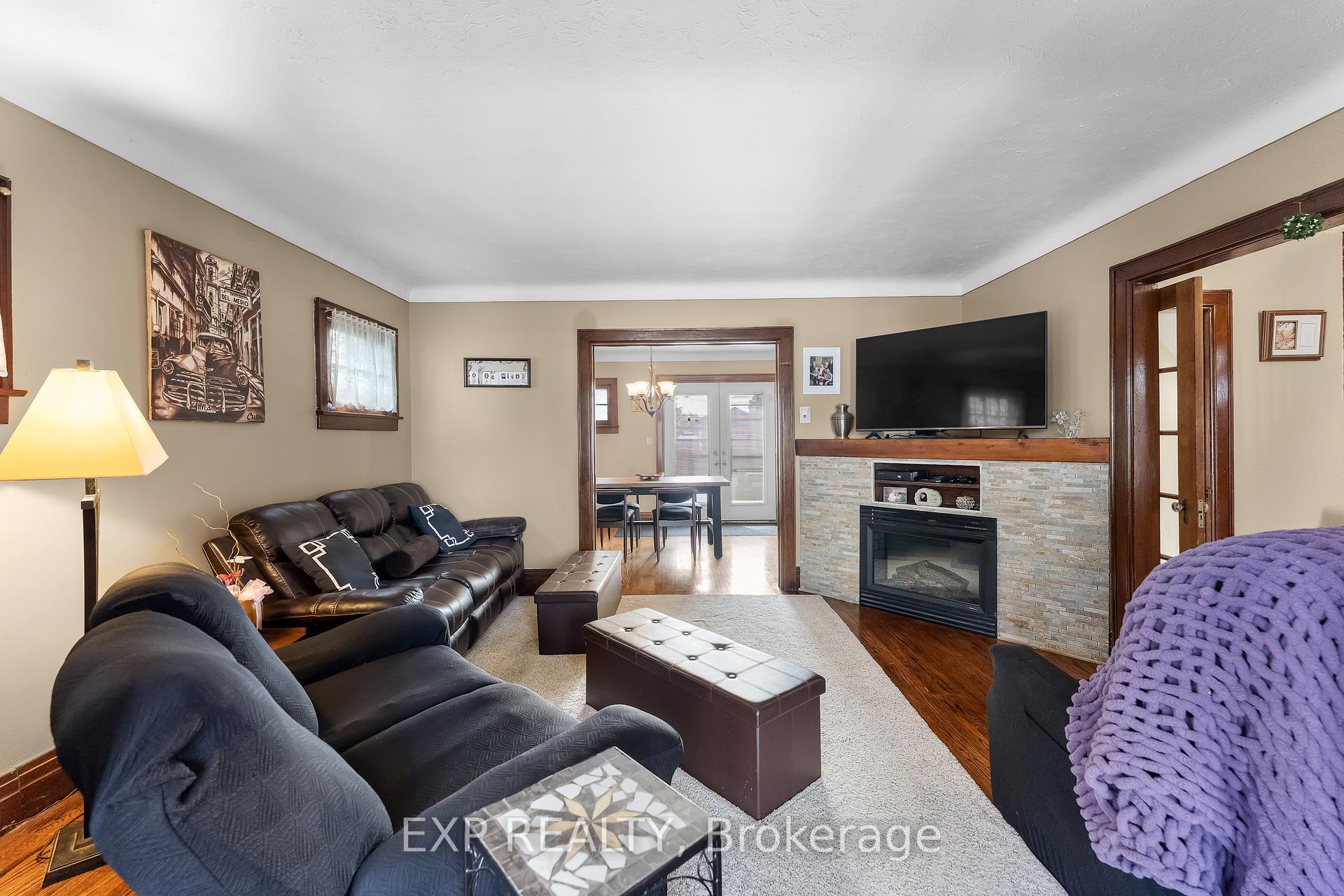 Photo 24 of 3938 Main Street, Niagara Falls, Chippawa — HOMEH