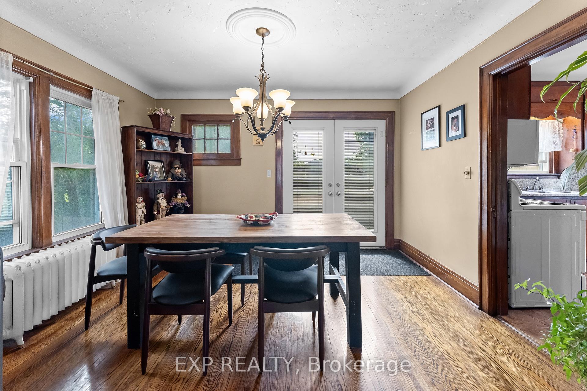 Photo 25 of 3938 Main Street, Niagara Falls, Chippawa — HOMEH