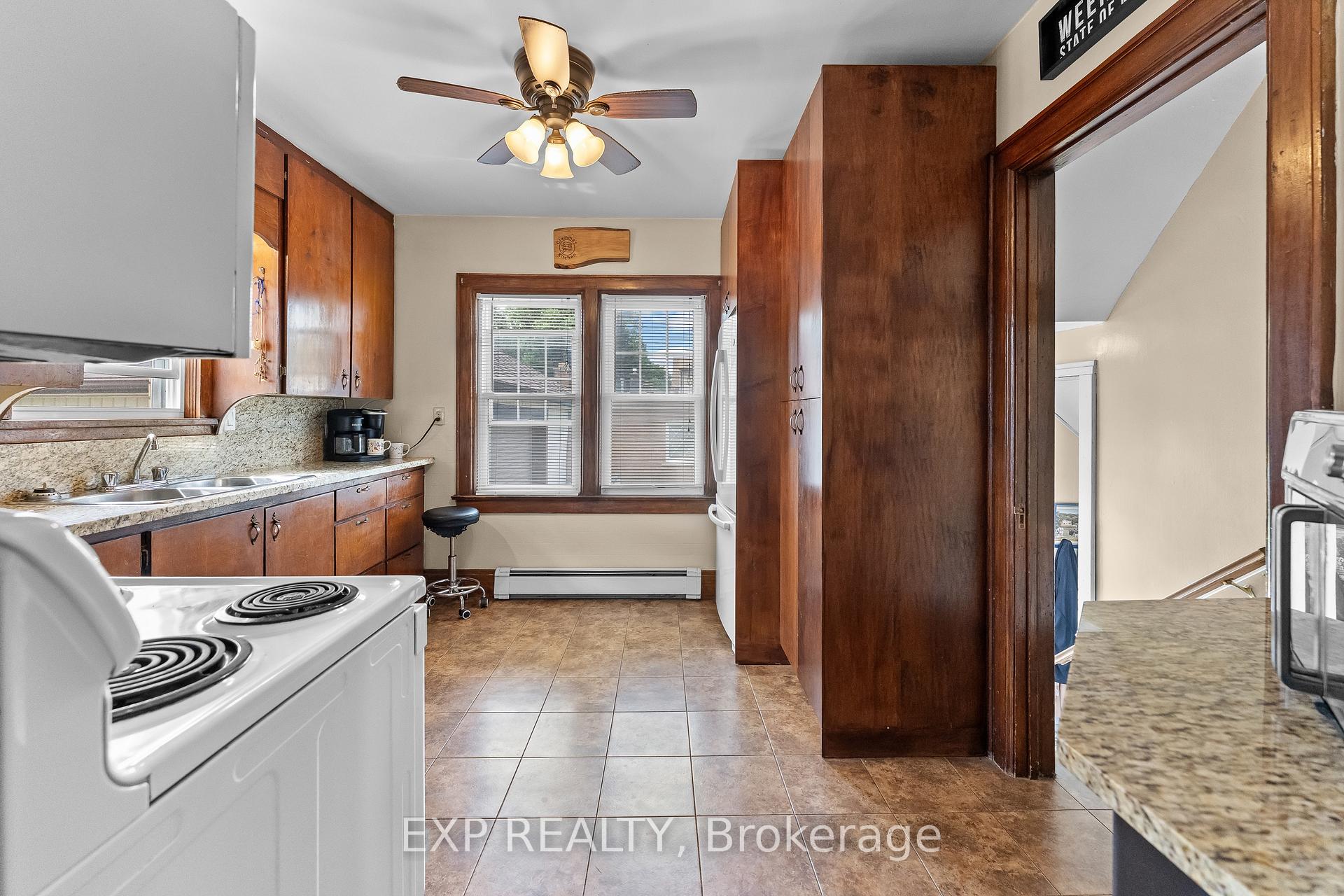 Photo 29 of 3938 Main Street, Niagara Falls, Chippawa — HOMEH