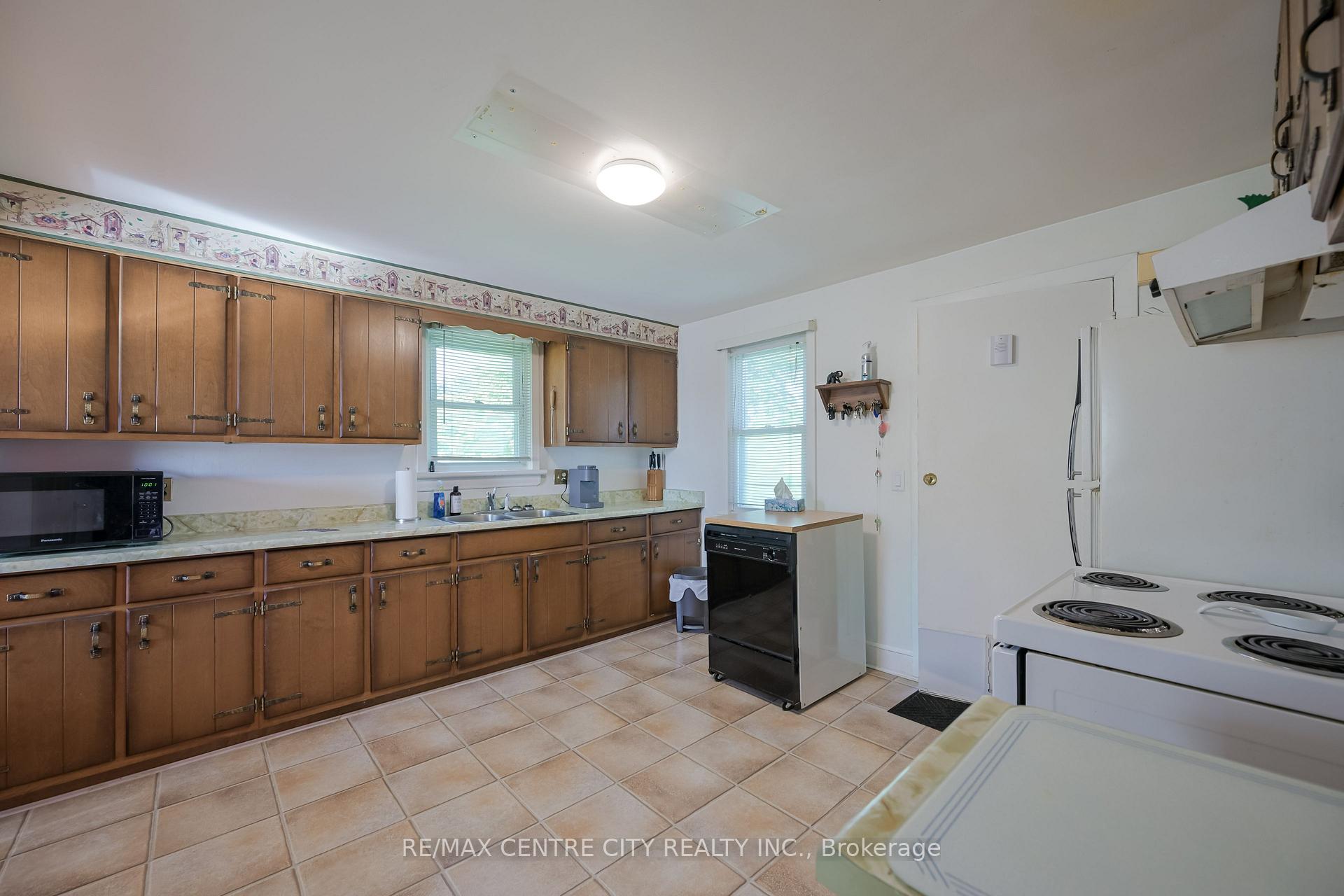 Photo 7 of 12329 Graham Road, West Elgin, Rural West Elgin — HOMEH