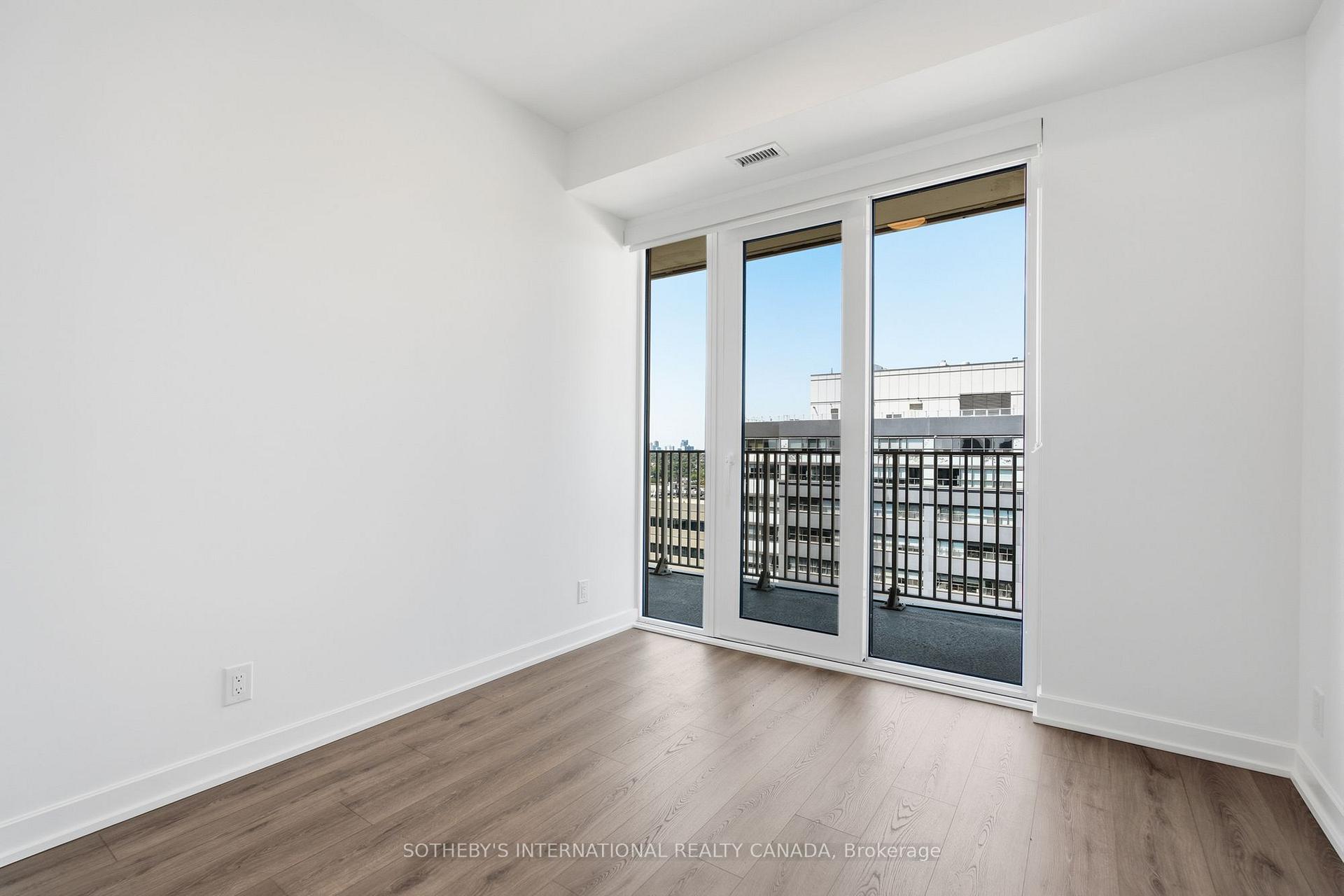 Photo 19 of Unit 1703, 88 Bathurst Street, Toronto, Niagara — HOMEH