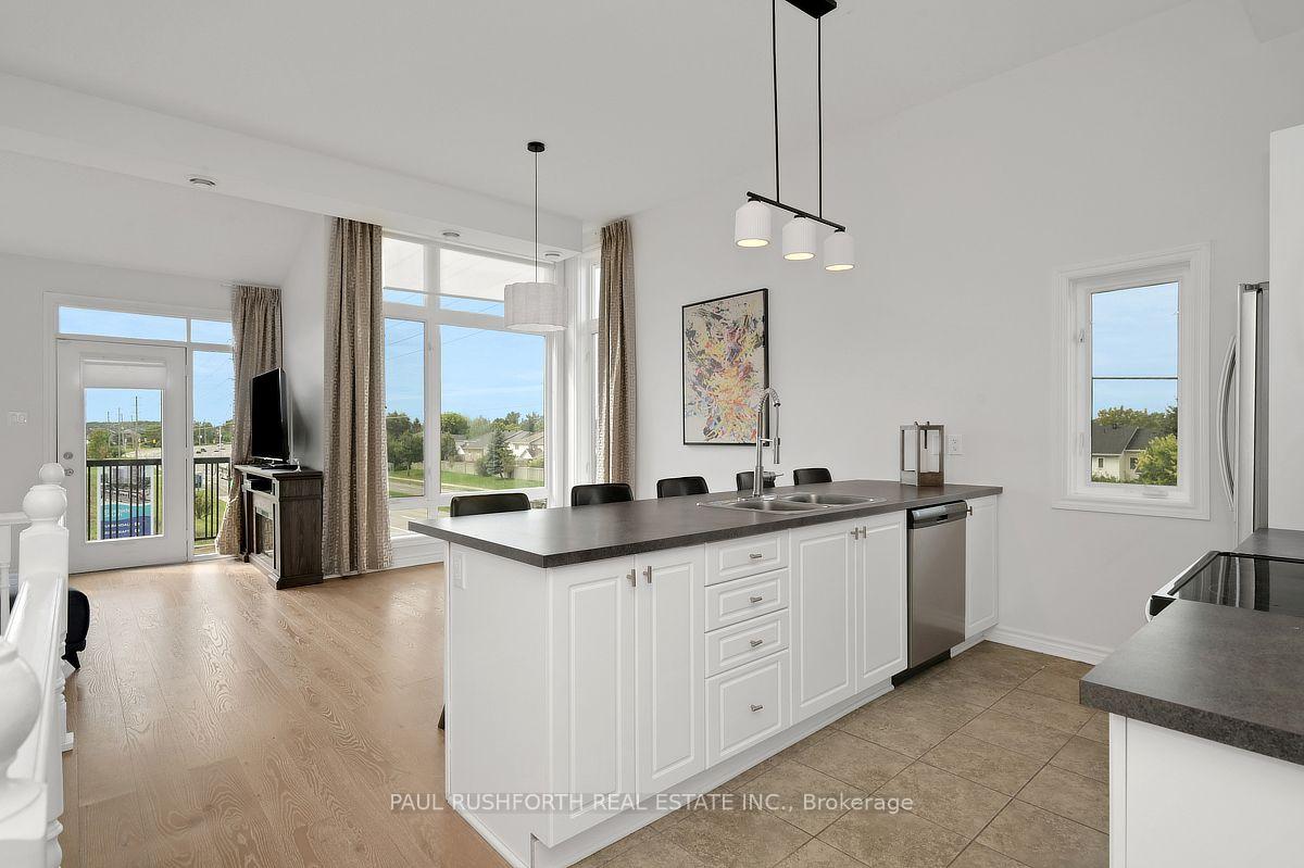Photo 12 of 602 Brian Good Avenue, Ottawa, Riverside South/Gloucester Glen — HOMEH