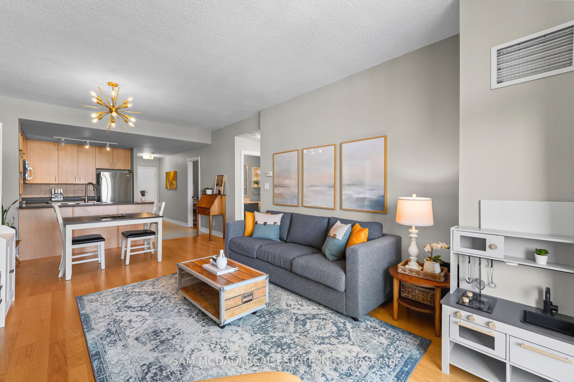 Photo 10 of Unit 506, 70 Port Street E, Mississauga, Port Credit — HOMEH