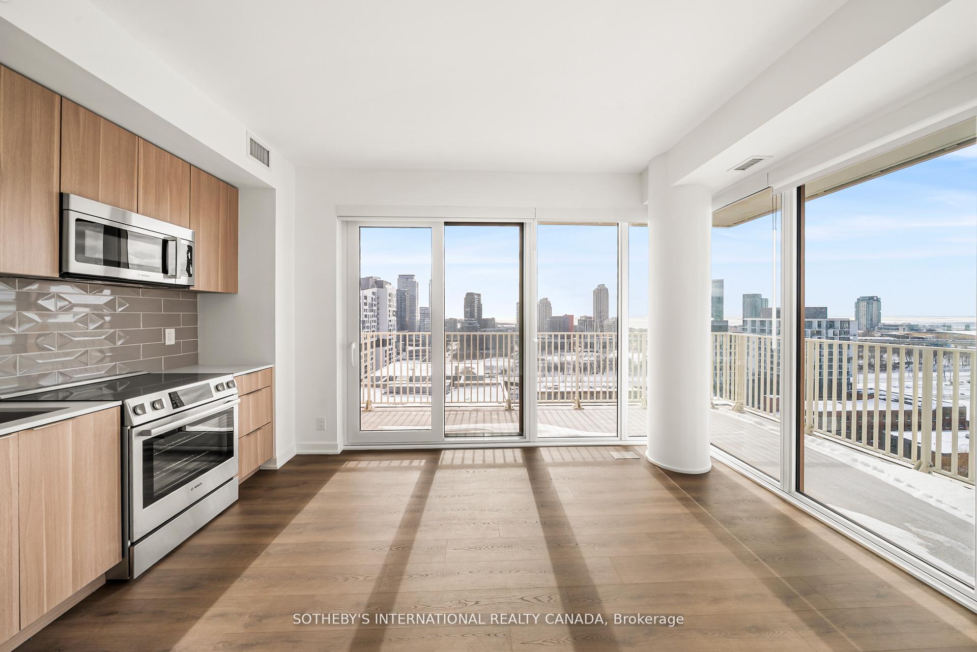Photo 3 of Unit 1217, 88 bathurst Street, Toronto, Niagara — HOMEH