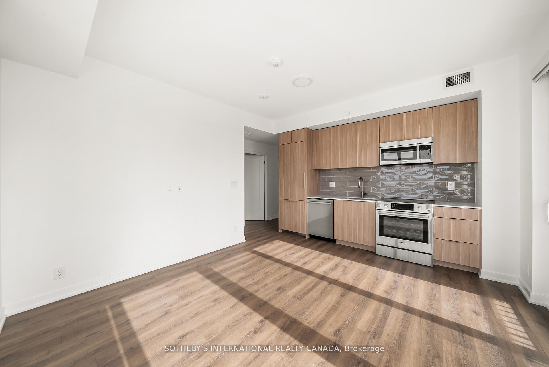 Photo 4 of Unit 1217, 88 bathurst Street, Toronto, Niagara — HOMEH