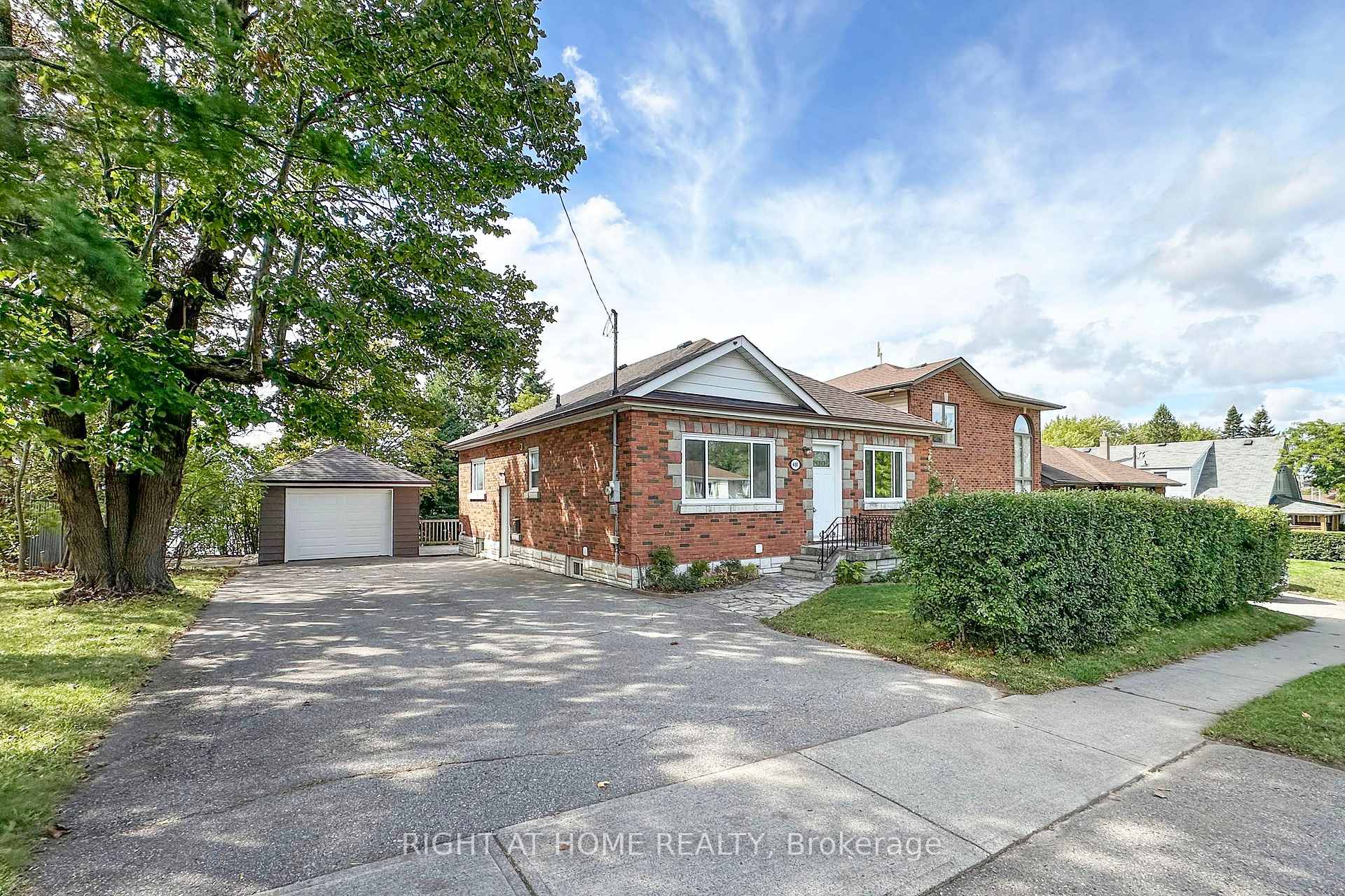 Photo 1 of 488 Cromwell Avenue, Oshawa, Vanier — HOMEH