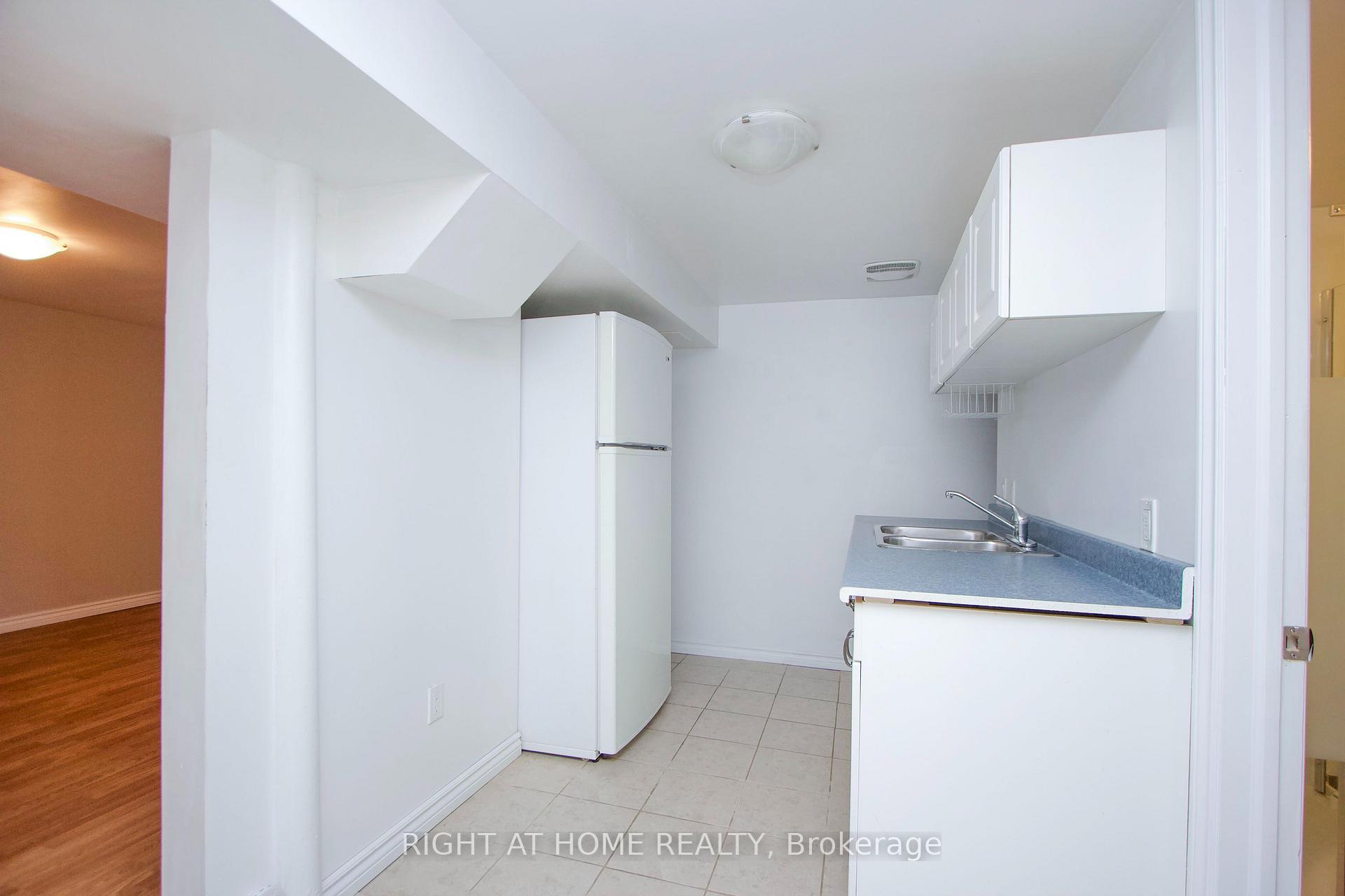 Photo 18 of 488 Cromwell Avenue, Oshawa, Vanier — HOMEH