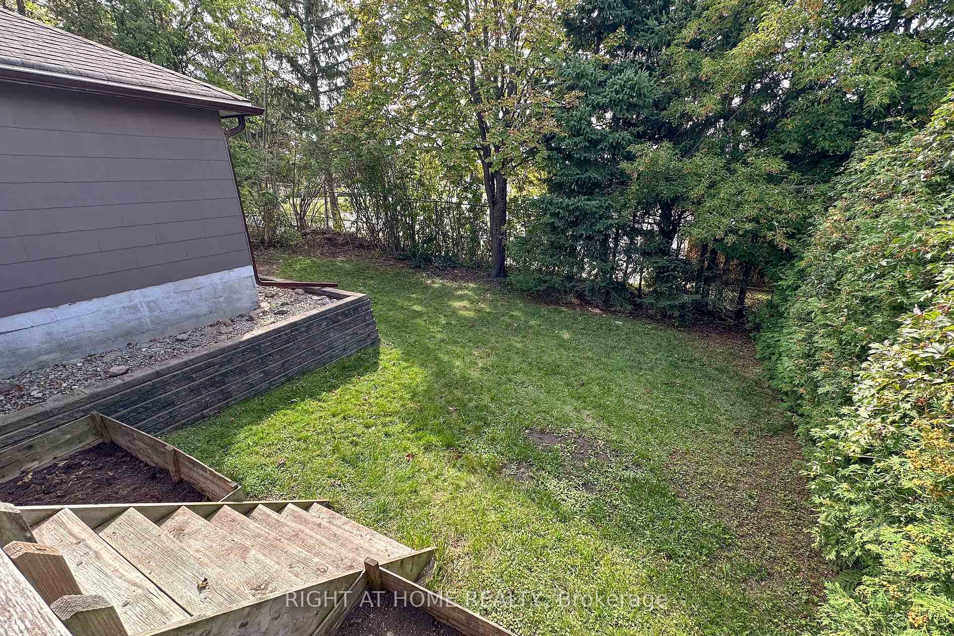 Photo 27 of 488 Cromwell Avenue, Oshawa, Vanier — HOMEH
