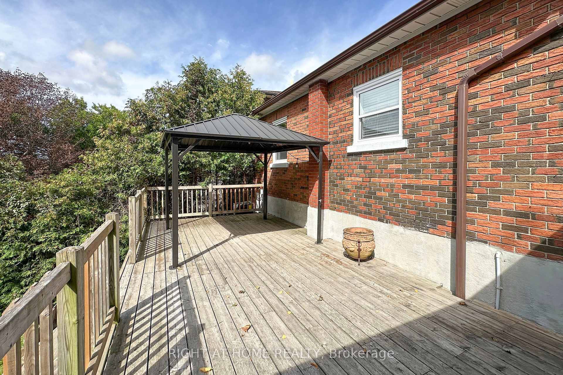 Photo 29 of 488 Cromwell Avenue, Oshawa, Vanier — HOMEH