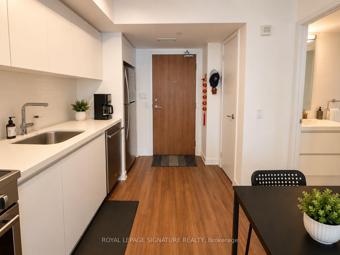 Photo 3 of Unit 310, 85 Queens Wharf Road, Toronto, Waterfront Communities — HOMEH
