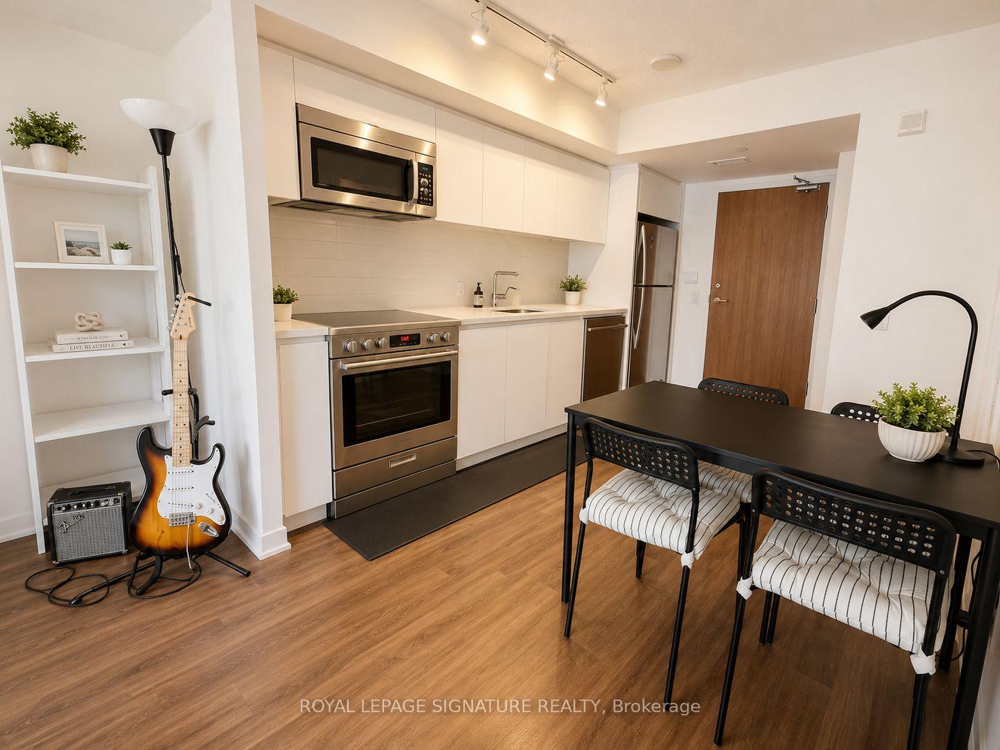 Photo 4 of Unit 310, 85 Queens Wharf Road, Toronto, Waterfront Communities — HOMEH