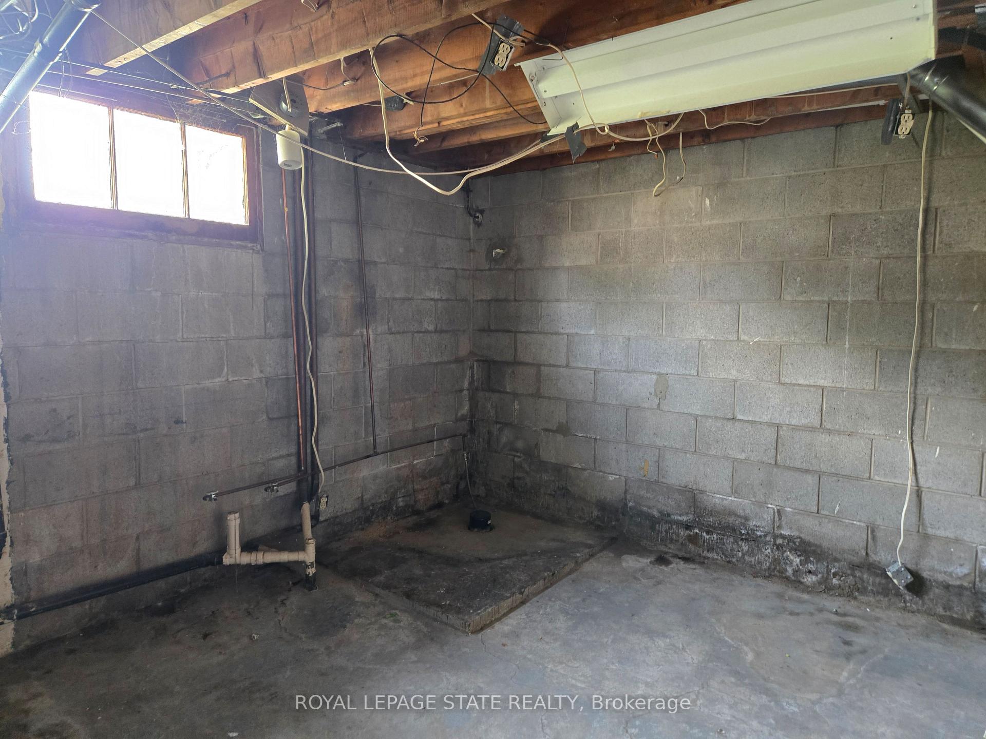 Photo 24 of 16 Broderick Avenue, Thorold, Thorold Downtown — HOMEH