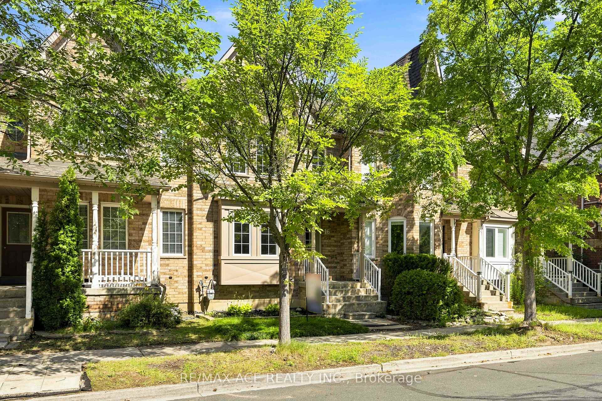 Photo 2 of 16 White's Hill Avenue, Markham, Cornell — HOMEH