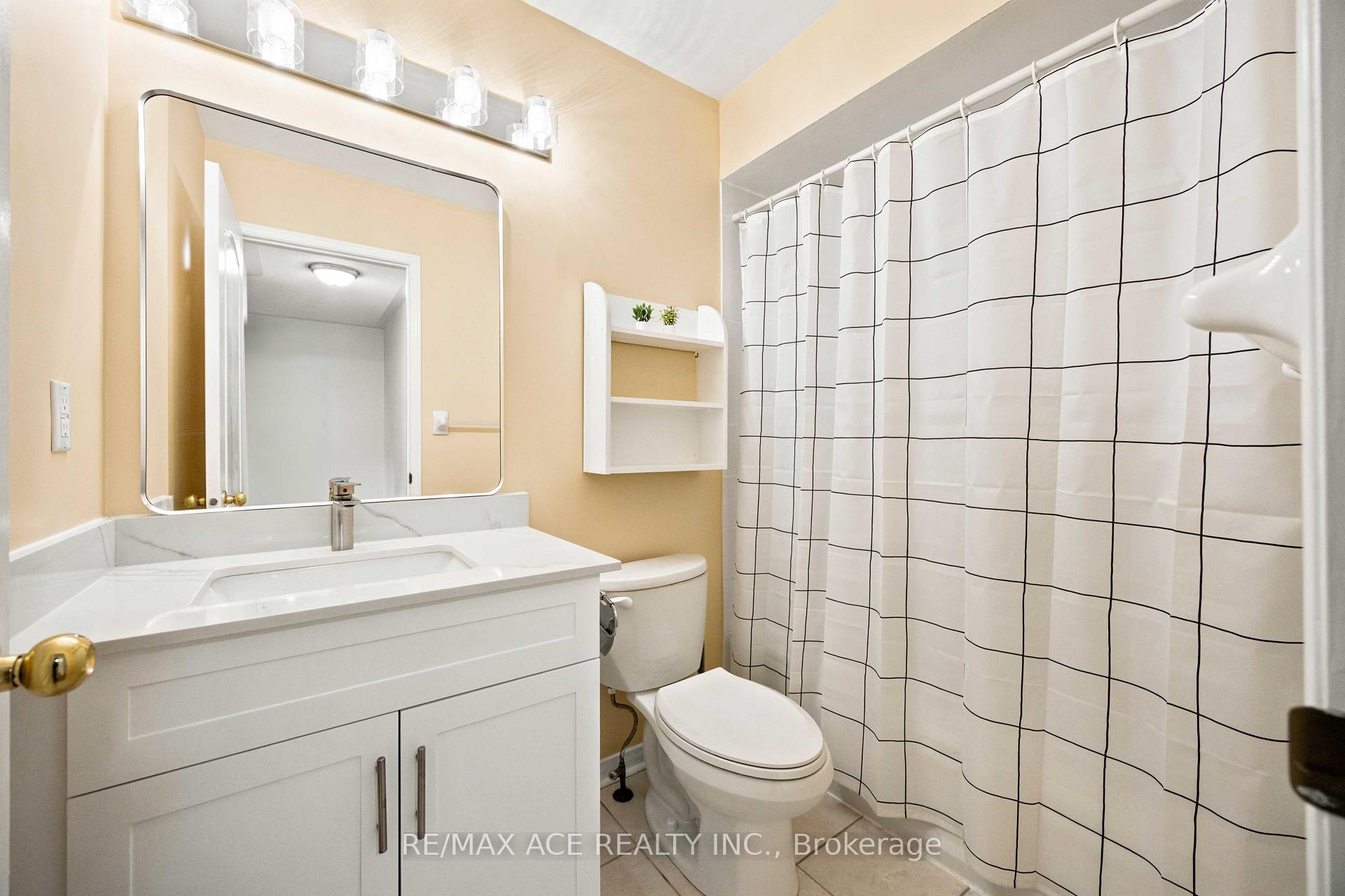 Photo 18 of 16 White's Hill Avenue, Markham, Cornell — HOMEH