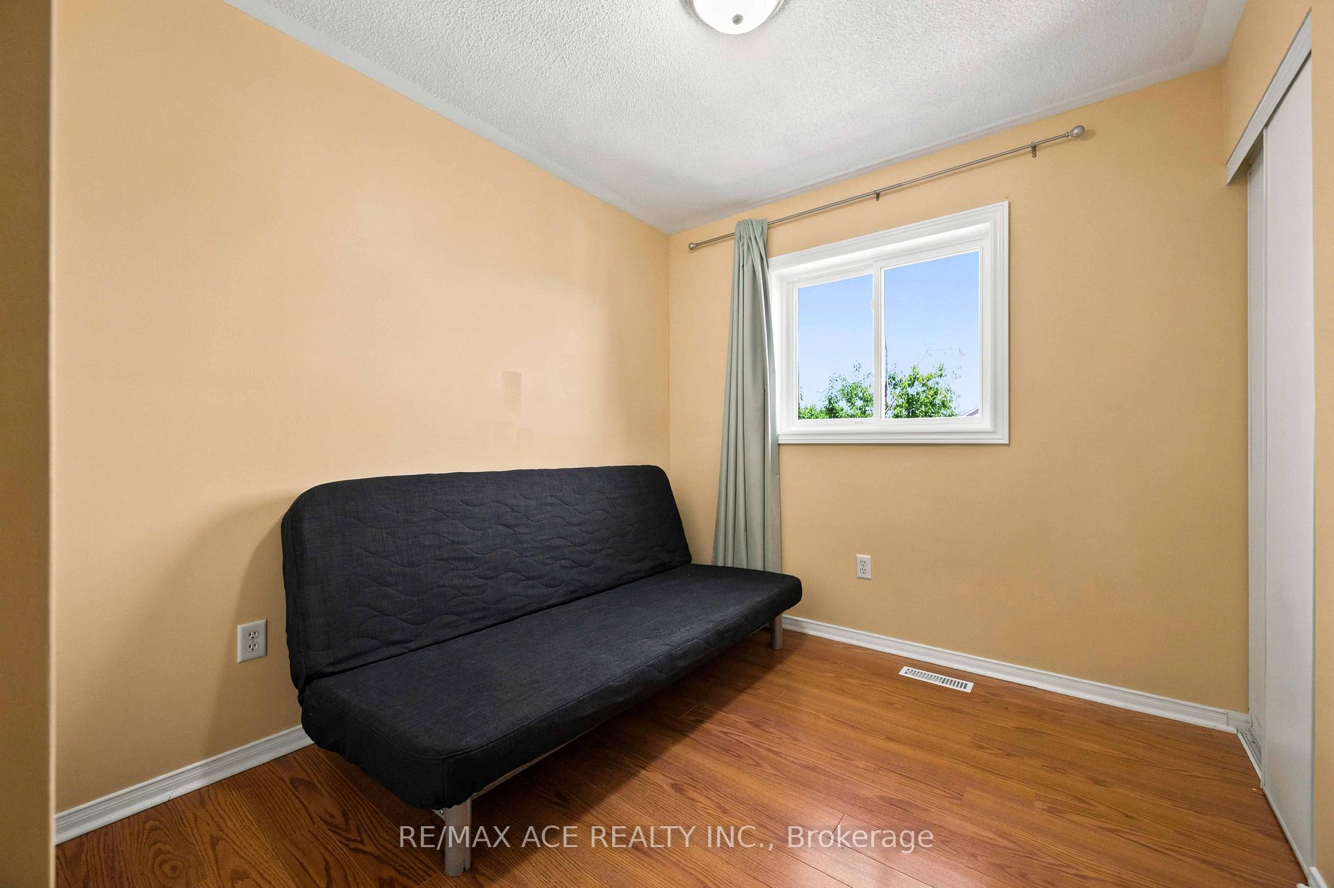 Photo 20 of 16 White's Hill Avenue, Markham, Cornell — HOMEH