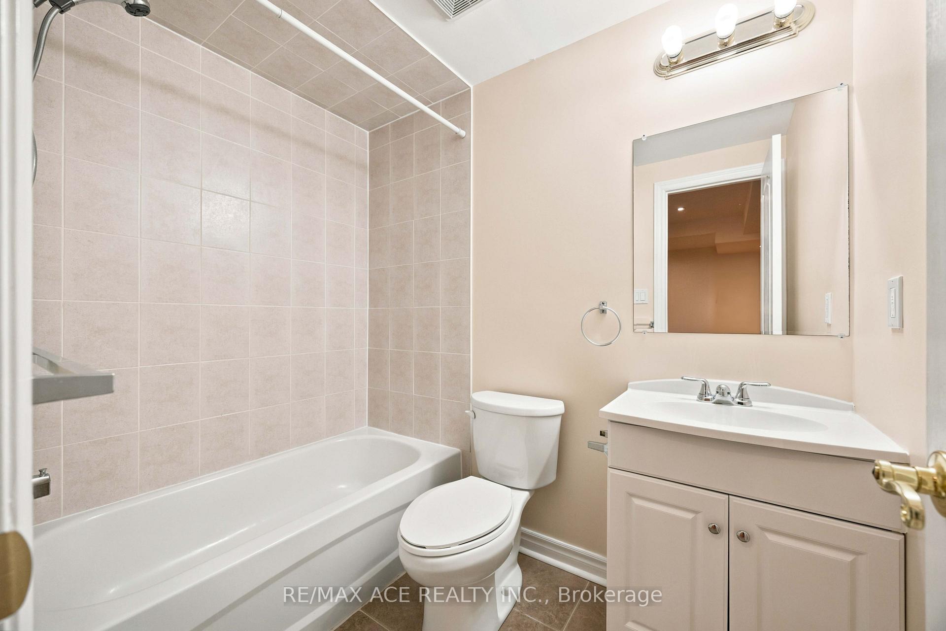 Photo 23 of 16 White's Hill Avenue, Markham, Cornell — HOMEH
