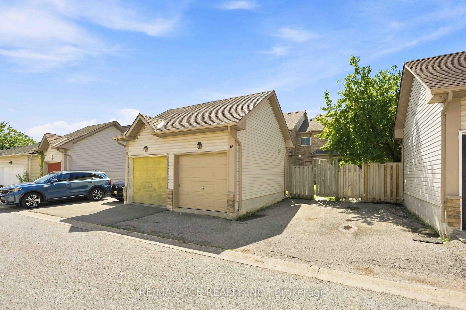 Photo 27 of 16 White's Hill Avenue, Markham, Cornell — HOMEH