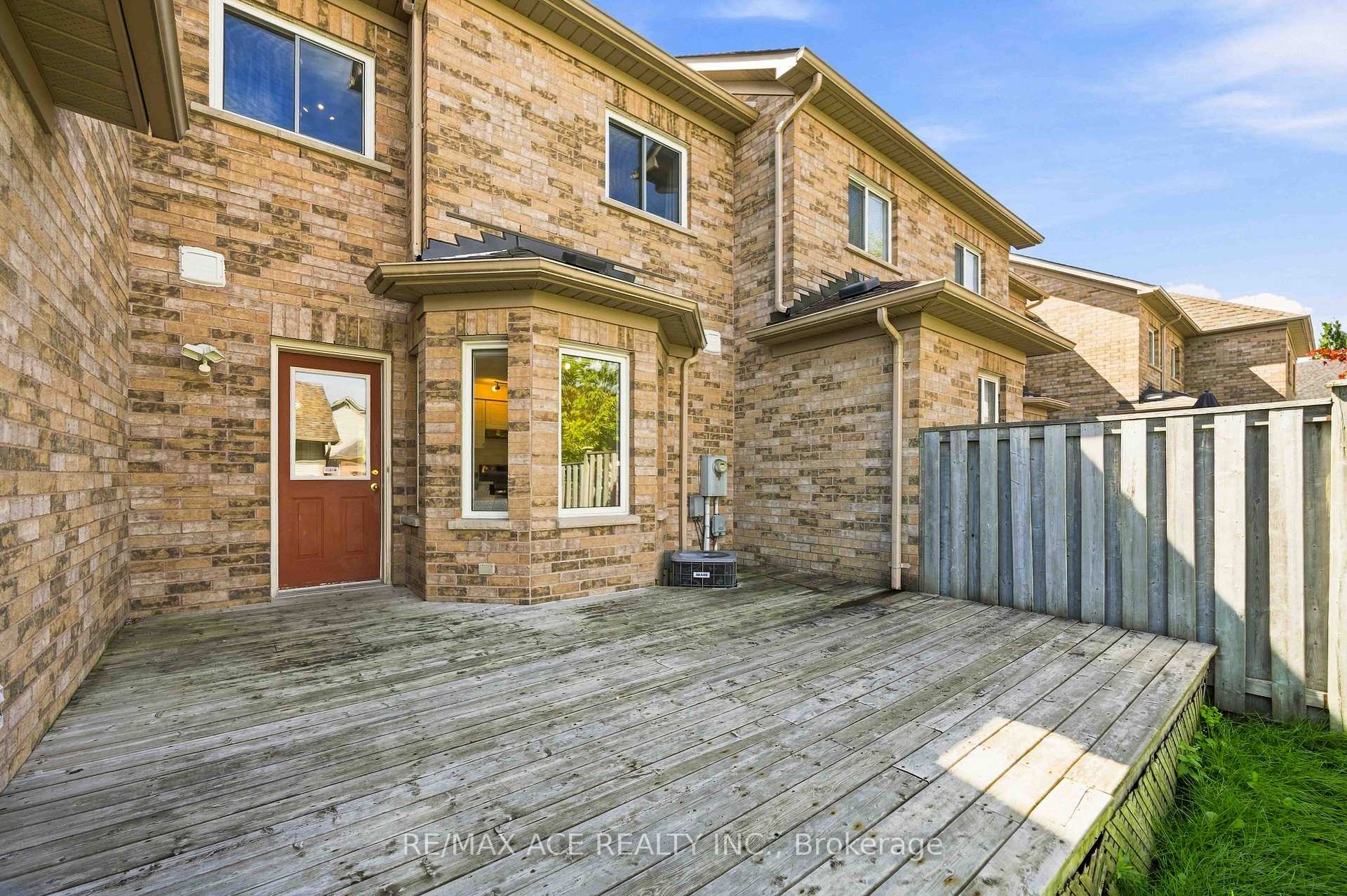 Photo 28 of 16 White's Hill Avenue, Markham, Cornell — HOMEH