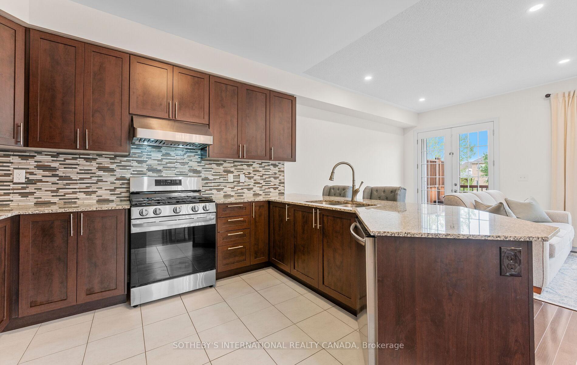 Photo 11 of Unit 21, 745 Farmstead Drive, Milton, Willmott — HOMEH