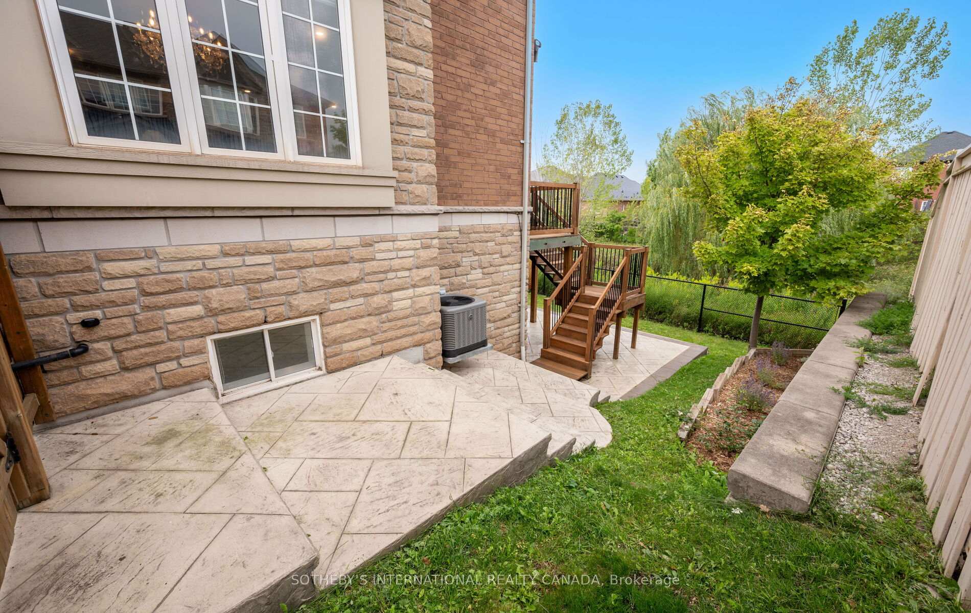 Photo 46 of Unit 21, 745 Farmstead Drive, Milton, Willmott — HOMEH