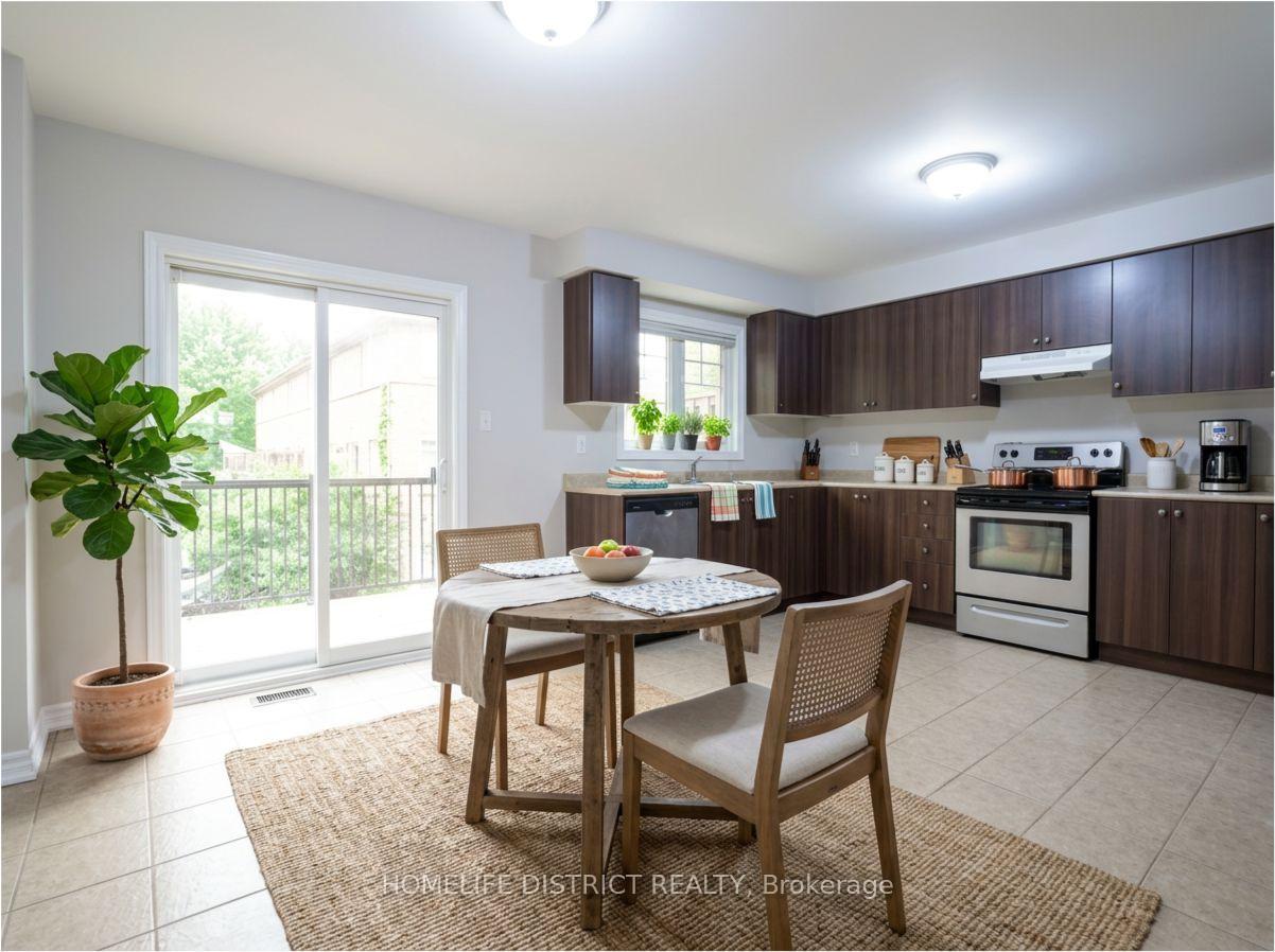 Photo 3 of 489 Mearns Avenue, Clarington, Bowmanville — HOMEH