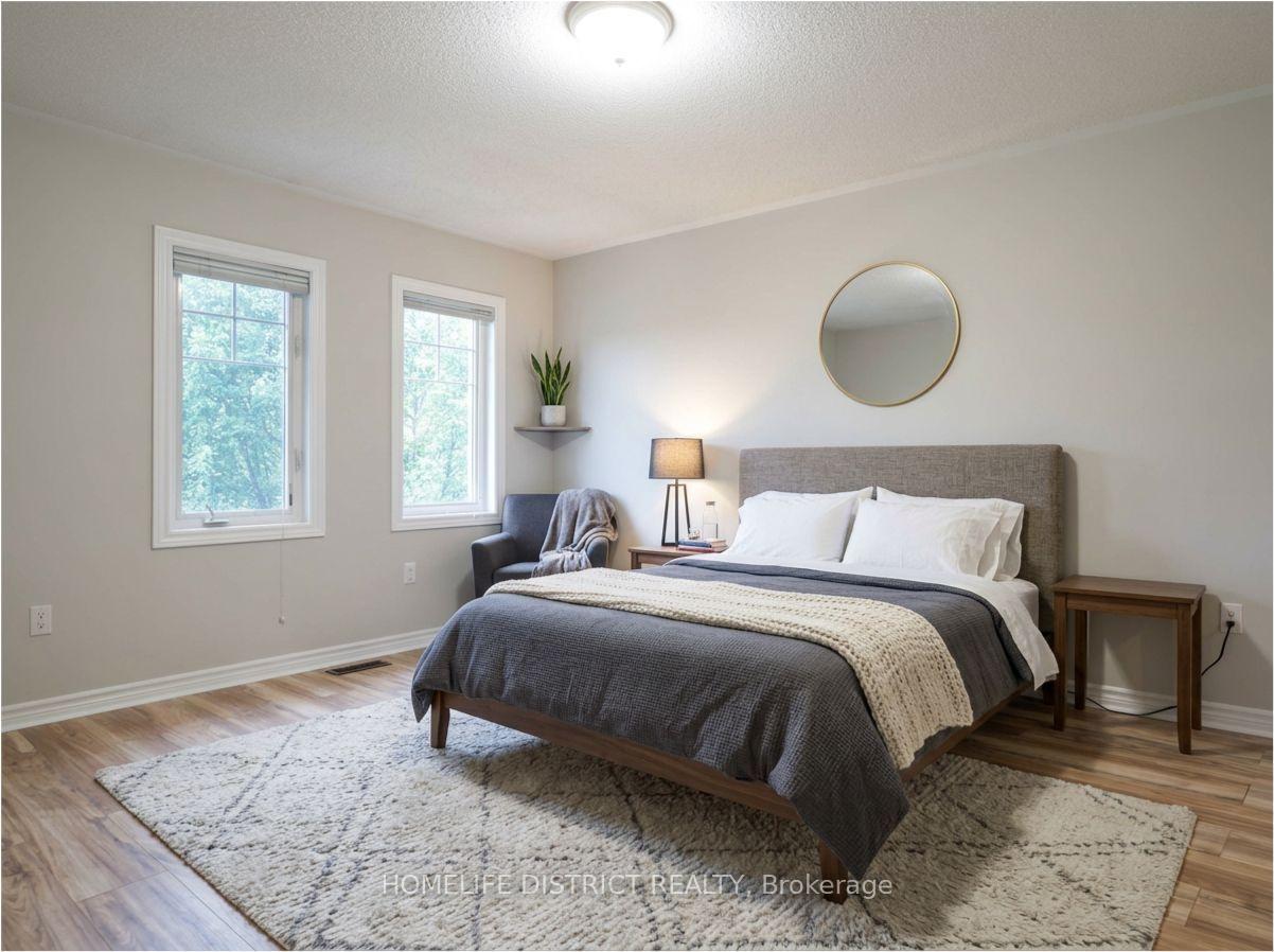 Photo 6 of 489 Mearns Avenue, Clarington, Bowmanville — HOMEH