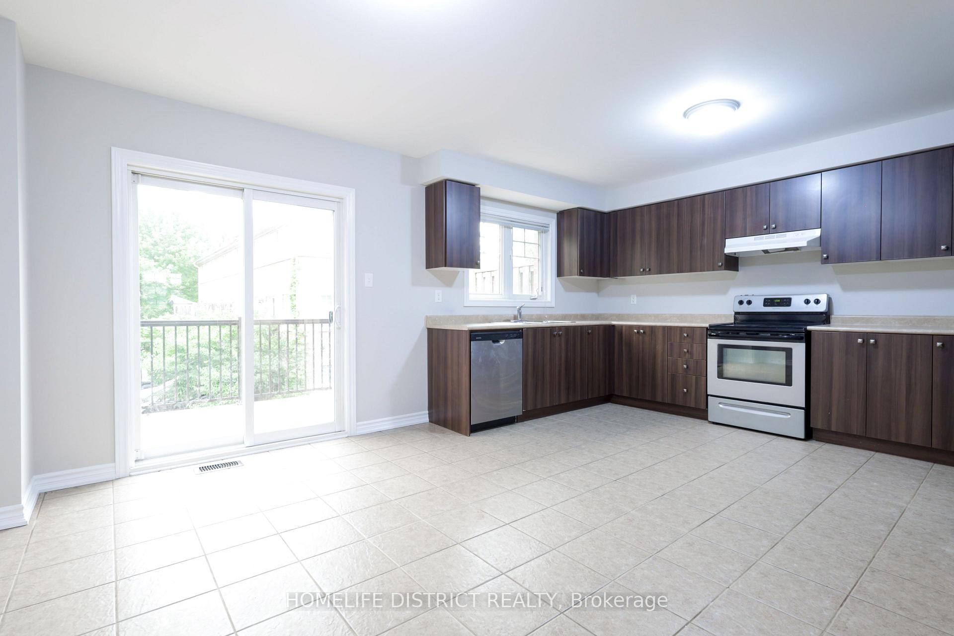 Photo 12 of 489 Mearns Avenue, Clarington, Bowmanville — HOMEH