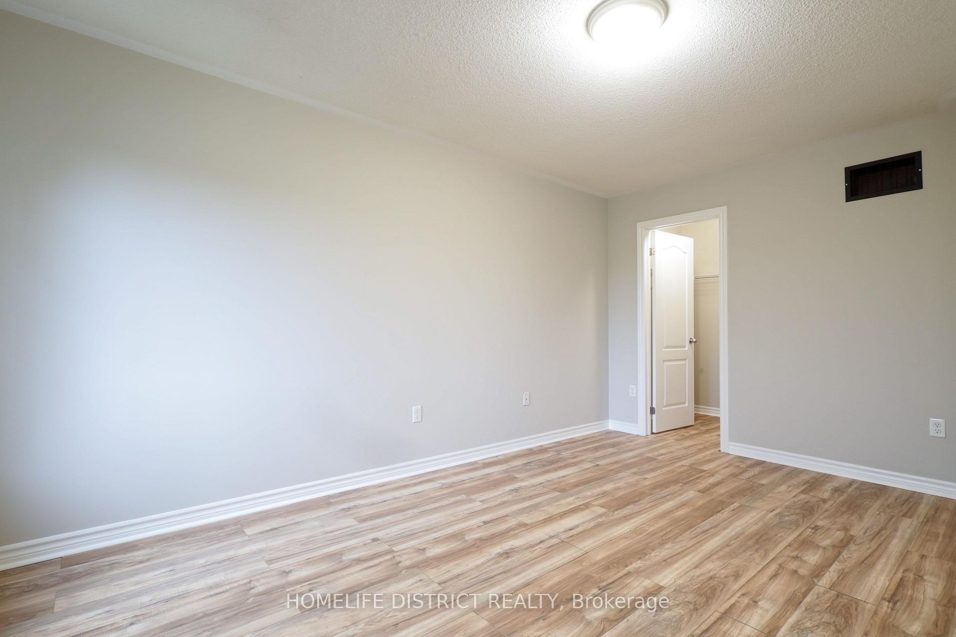 Photo 16 of 489 Mearns Avenue, Clarington, Bowmanville — HOMEH