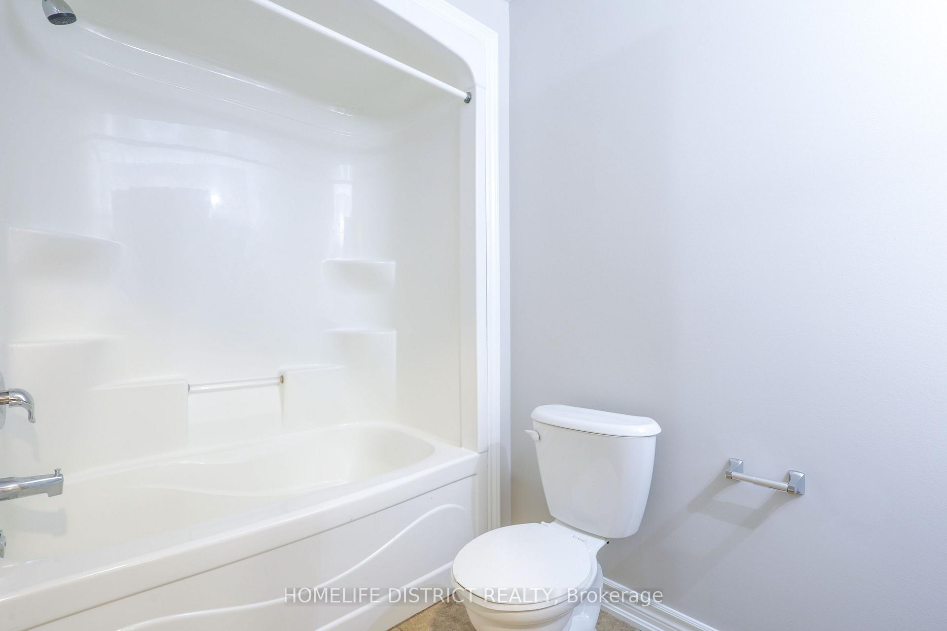 Photo 18 of 489 Mearns Avenue, Clarington, Bowmanville — HOMEH