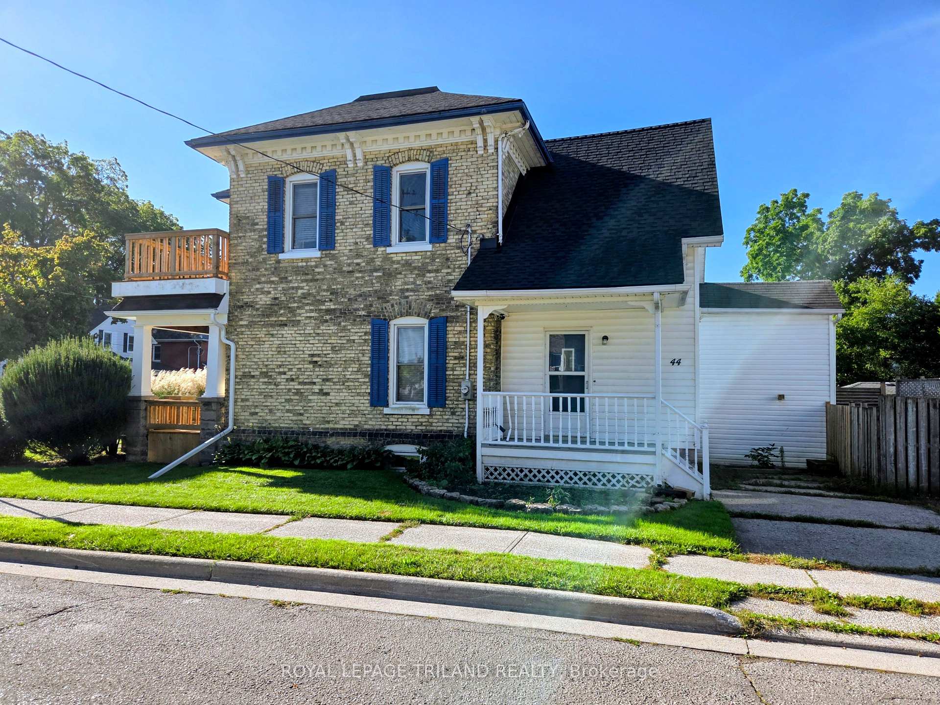 Photo 3 of 44 Elgin Street, St. Thomas — HOMEH