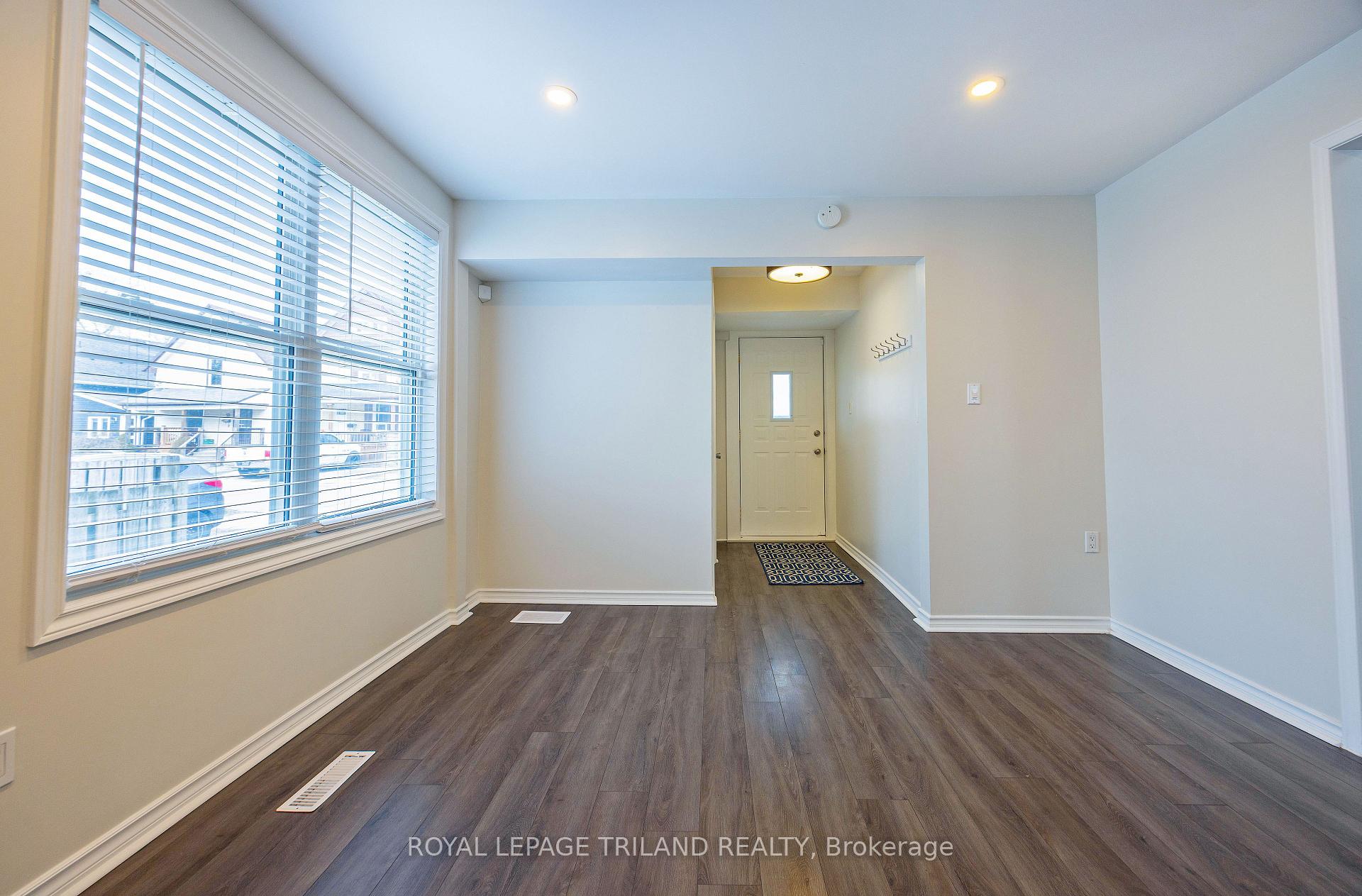 Photo 20 of 44 Elgin Street, St. Thomas — HOMEH