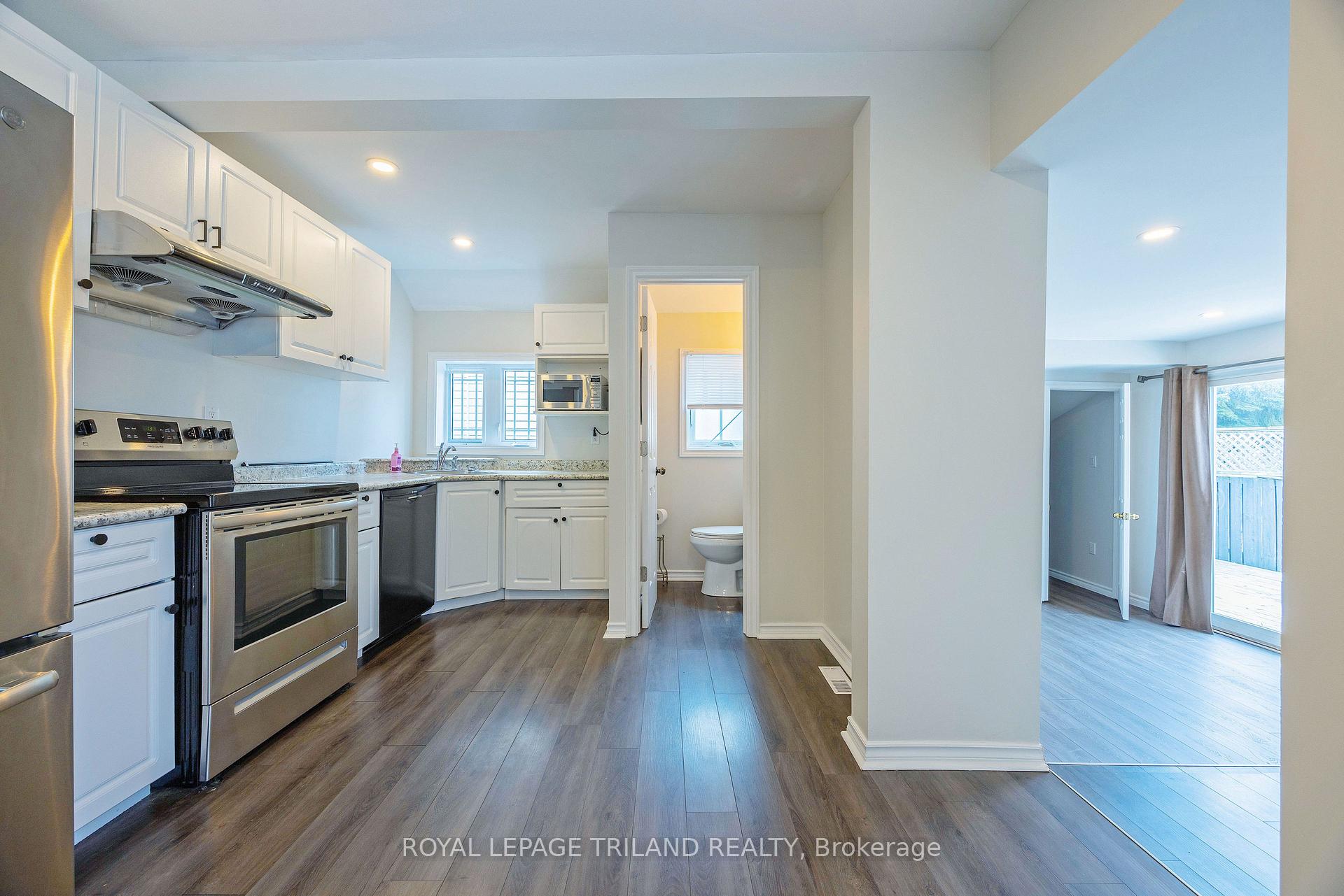 Photo 21 of 44 Elgin Street, St. Thomas — HOMEH