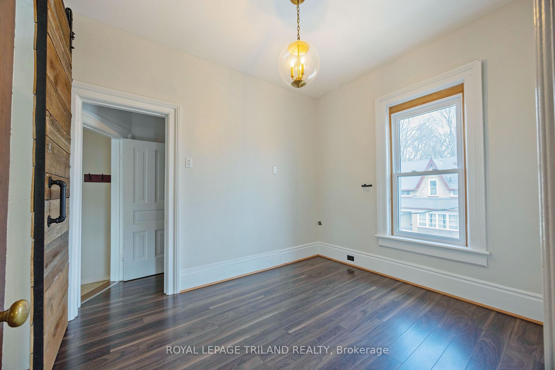 Photo 31 of 44 Elgin Street, St. Thomas — HOMEH