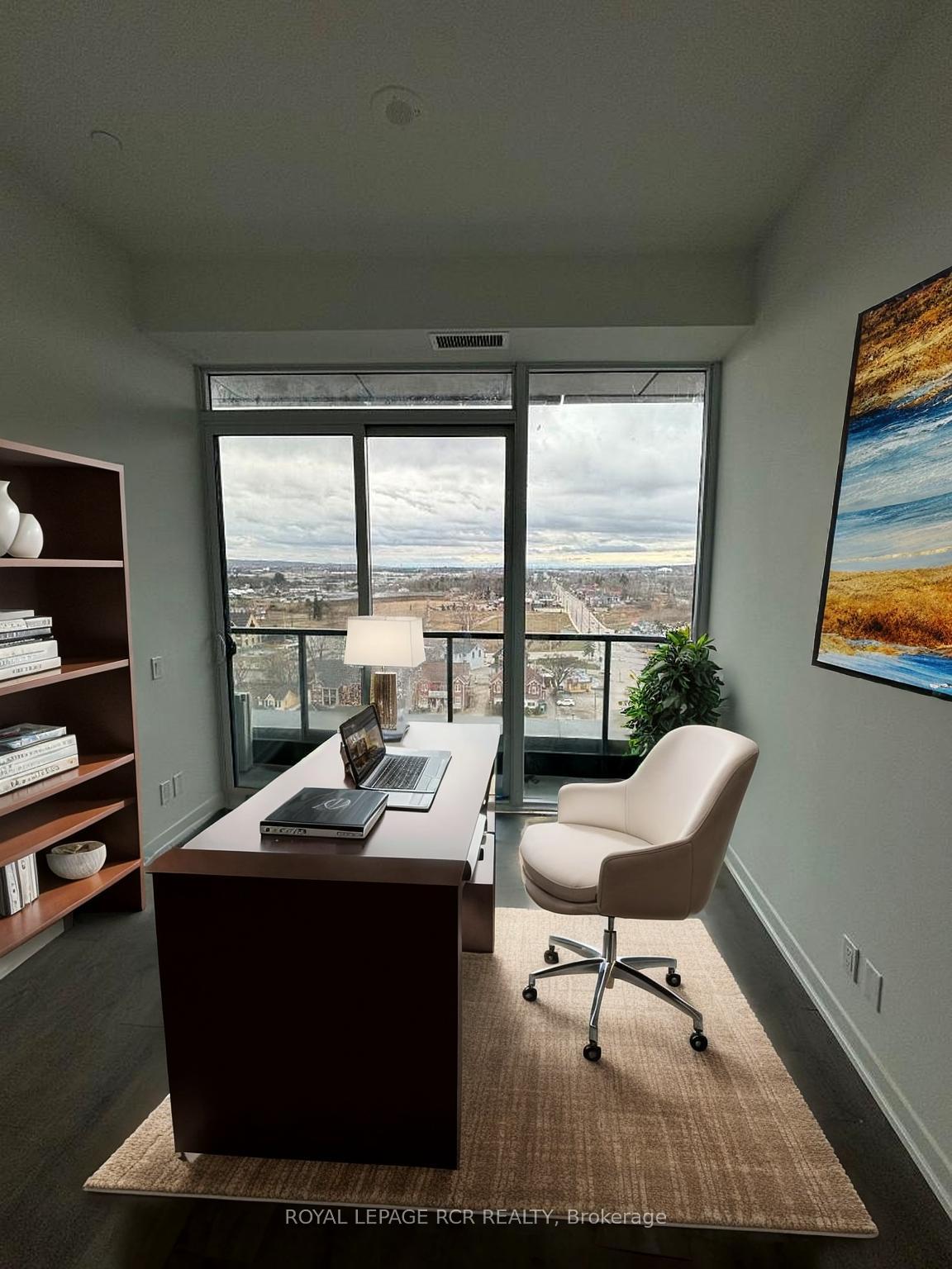 Photo 6 of Unit 1102, 39 Mary Street, Barrie, City Centre — HOMEH