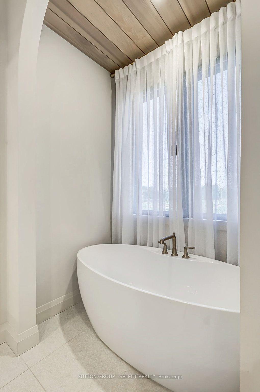 Photo 29 of 239 Foxborough Place, Thames Centre, Thorndale — HOMEH