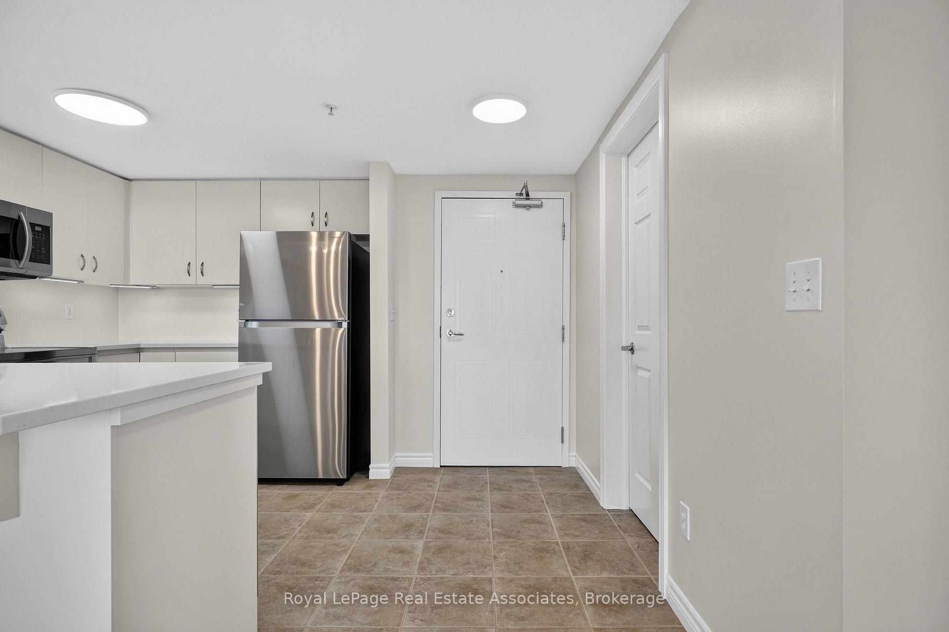 Photo 9 of Unit 401, 41 Goodwin Drive, Guelph, Pineridge/Westminster Woods — HOMEH