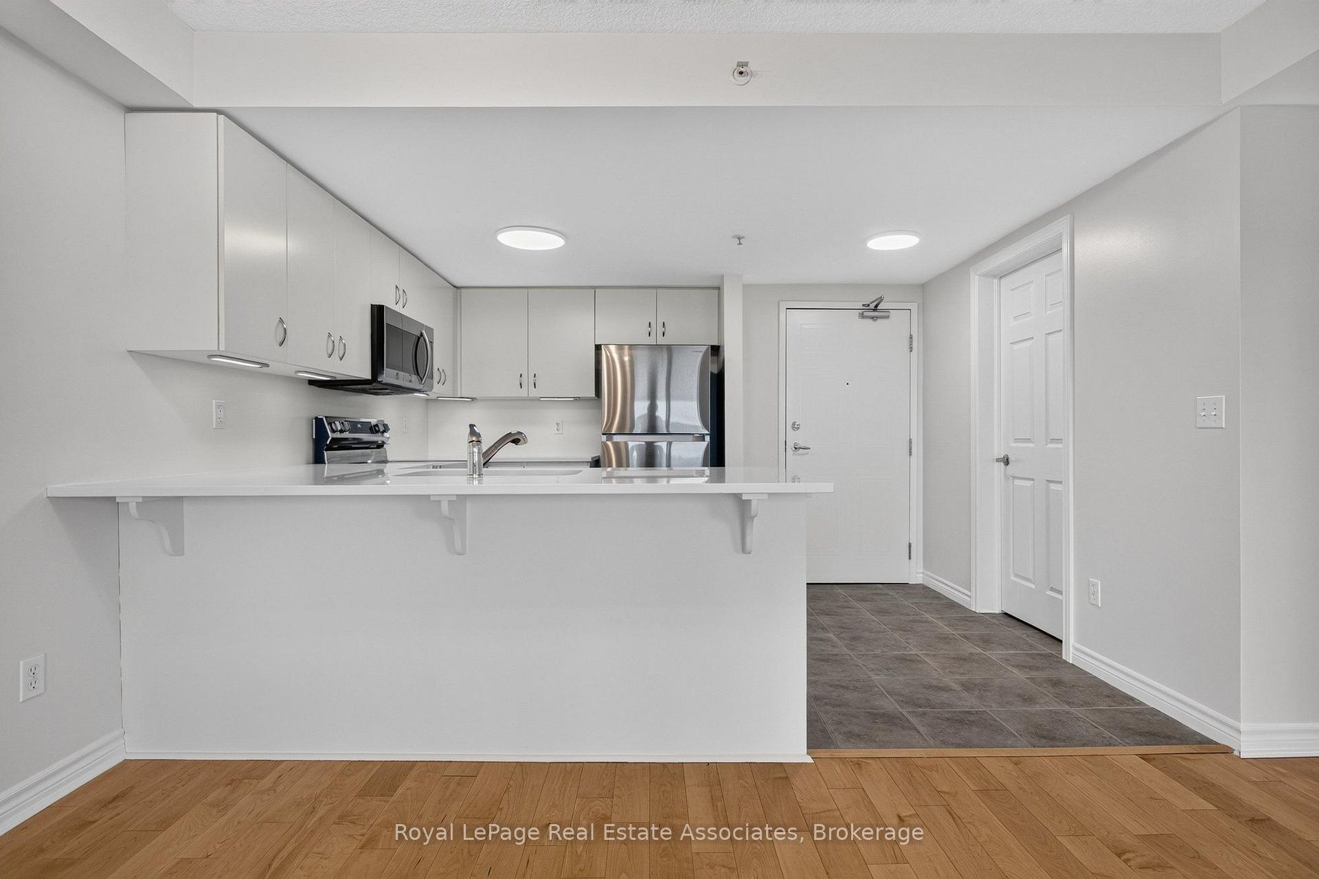 Photo 12 of Unit 401, 41 Goodwin Drive, Guelph, Pineridge/Westminster Woods — HOMEH
