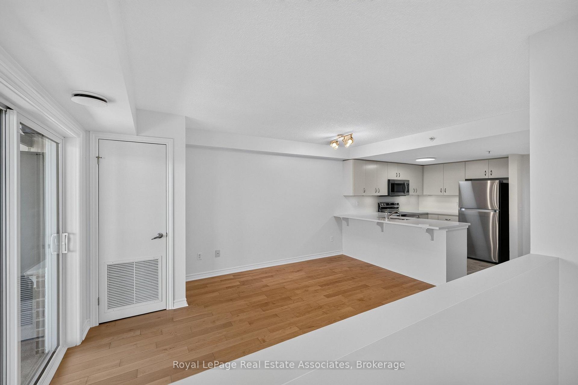 Photo 23 of Unit 401, 41 Goodwin Drive, Guelph, Pineridge/Westminster Woods — HOMEH