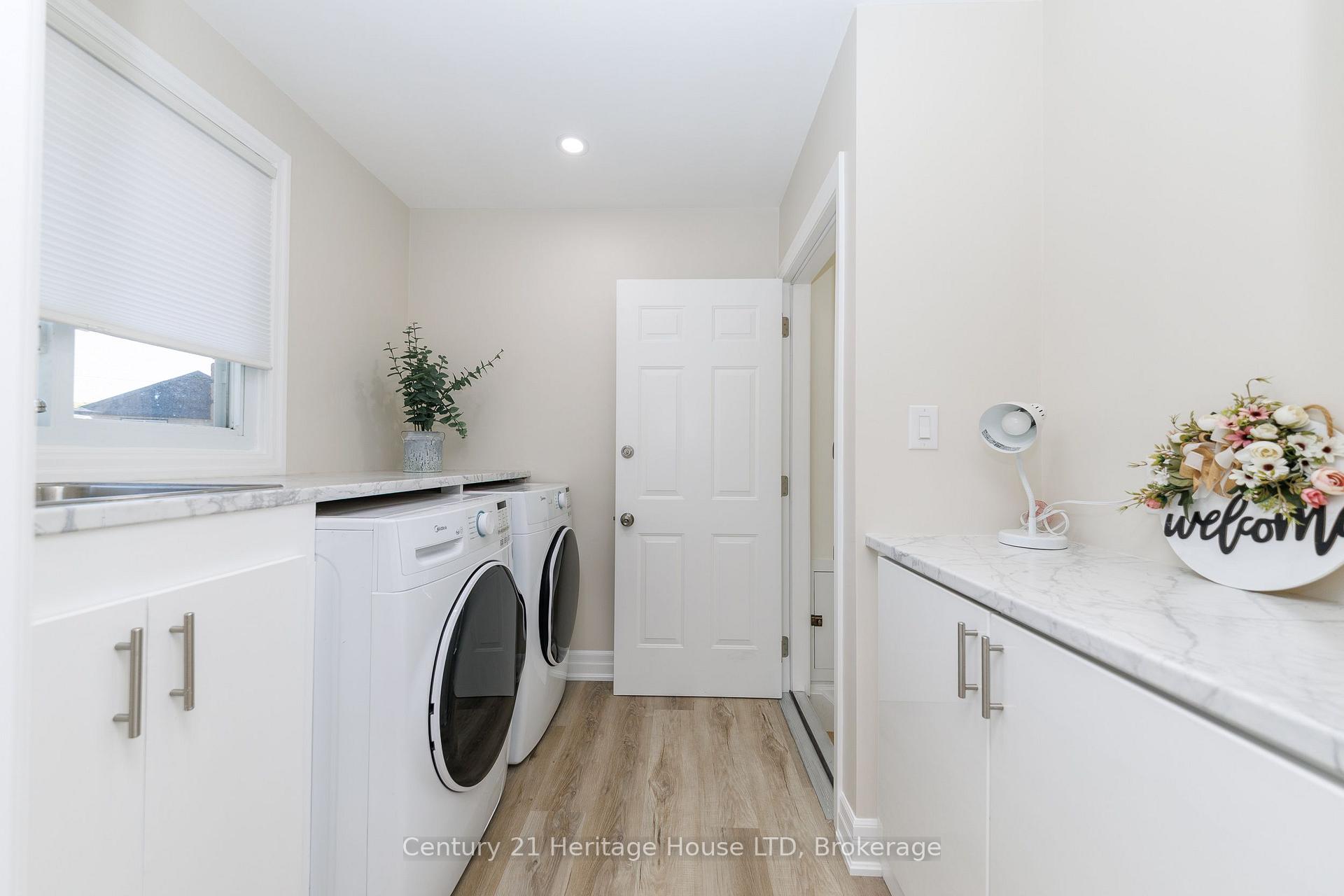 Photo 12 of Unit upper, 37 Coronation Boulevard, St. Catharines, Grapeview — HOMEH