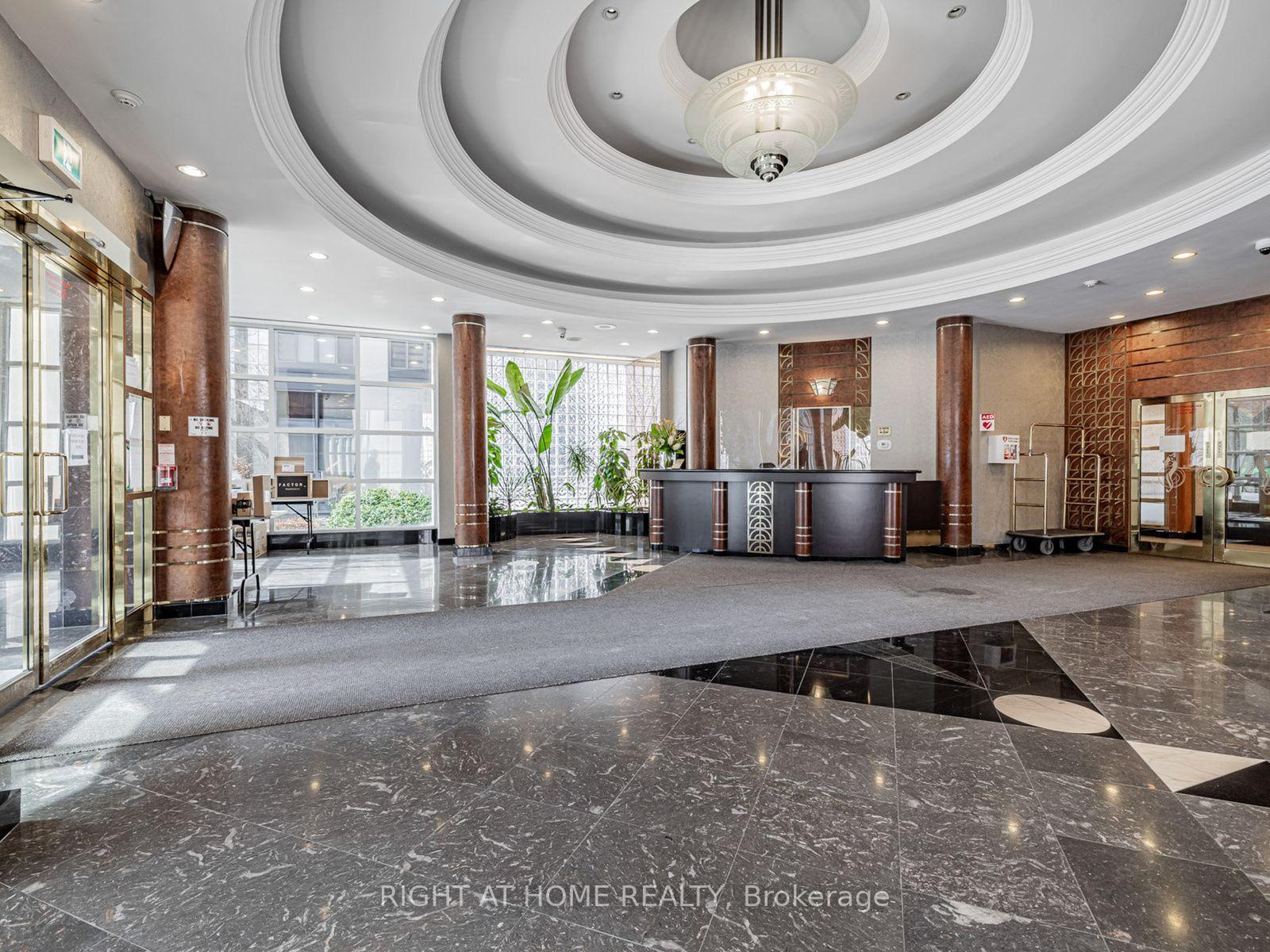 Photo 2 of Unit 511, 28 Hollywood Avenue, North York, Willowdale East — HOMEH