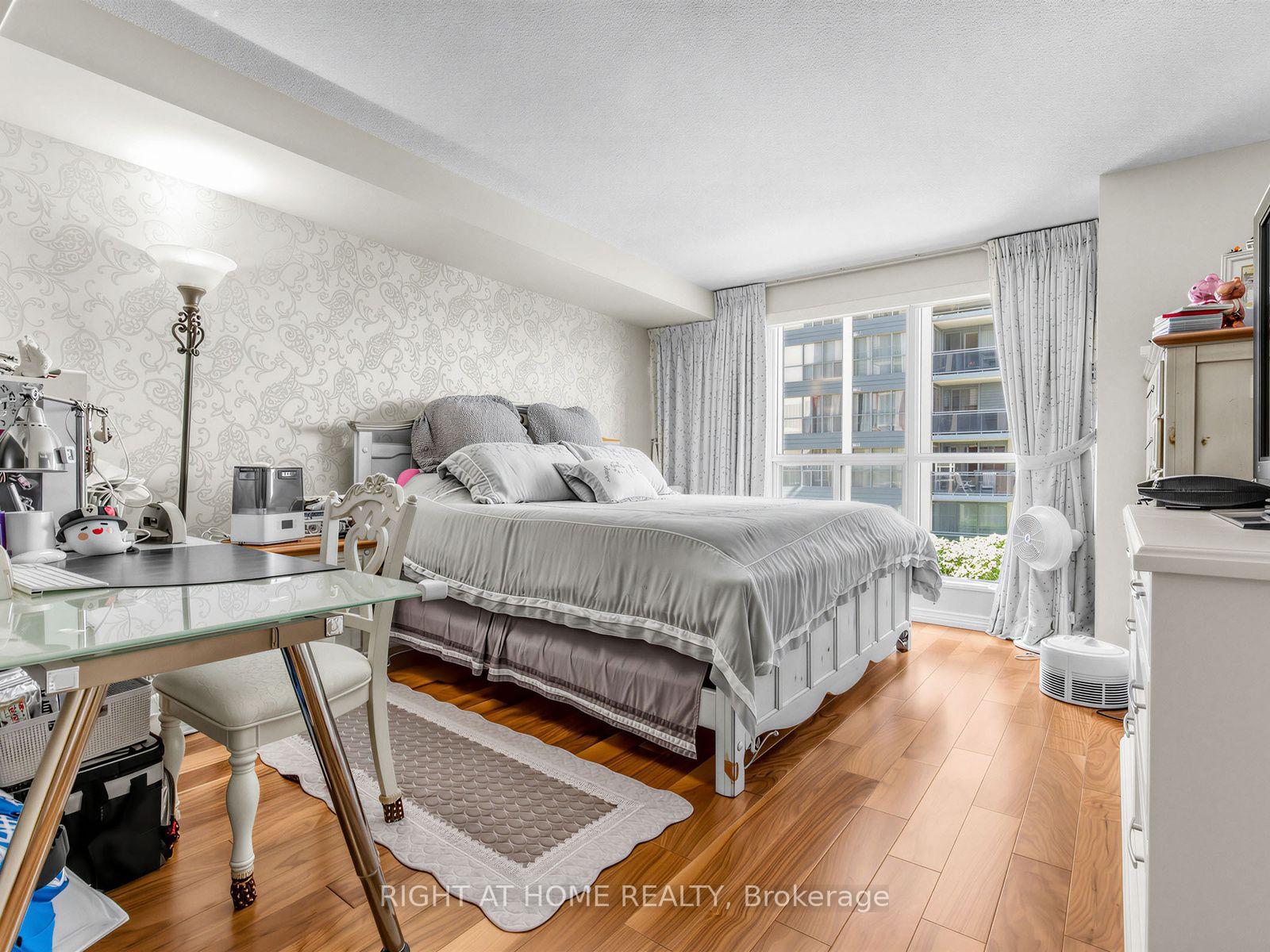 Photo 18 of Unit 511, 28 Hollywood Avenue, North York, Willowdale East — HOMEH