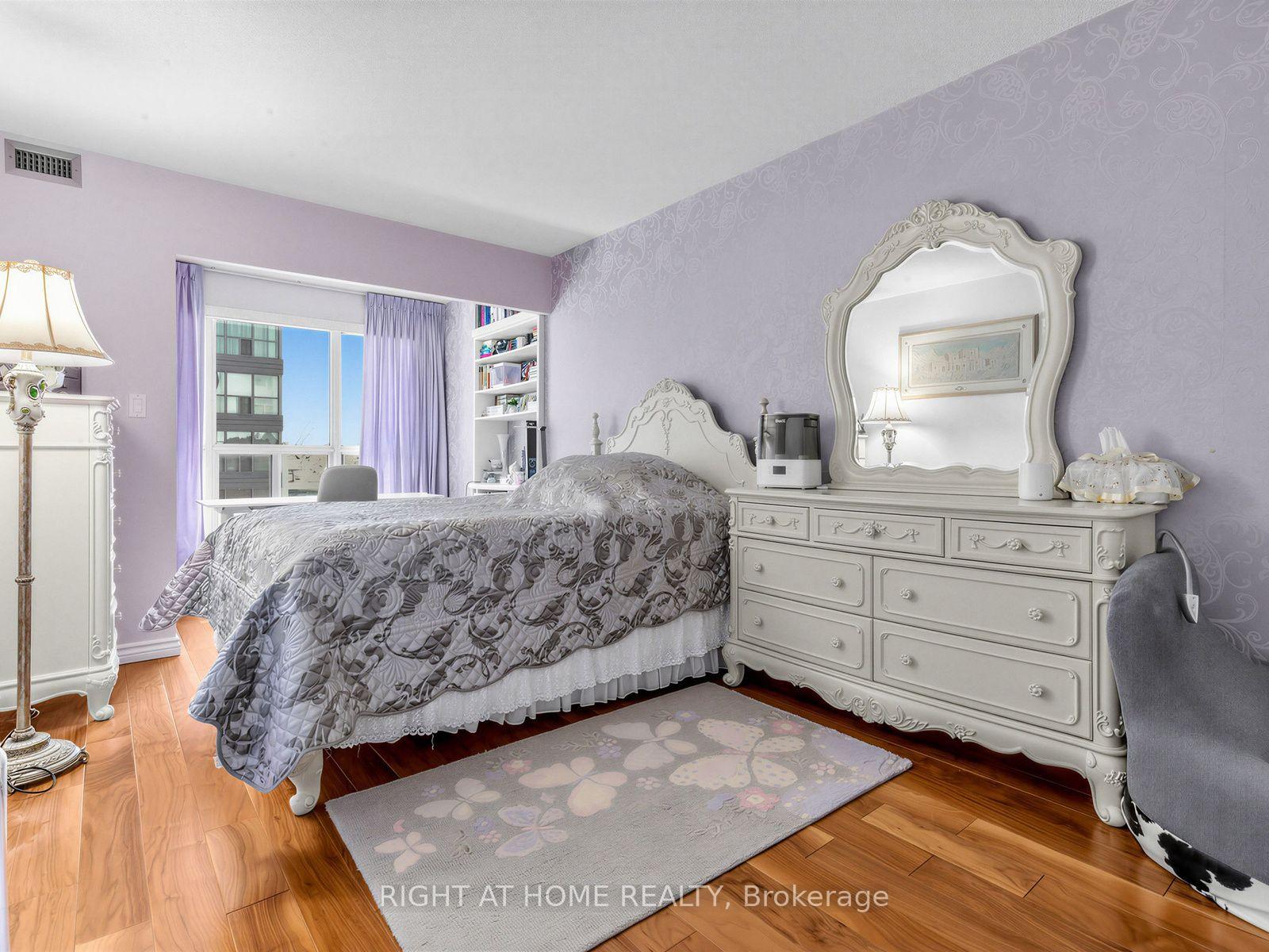 Photo 23 of Unit 511, 28 Hollywood Avenue, North York, Willowdale East — HOMEH