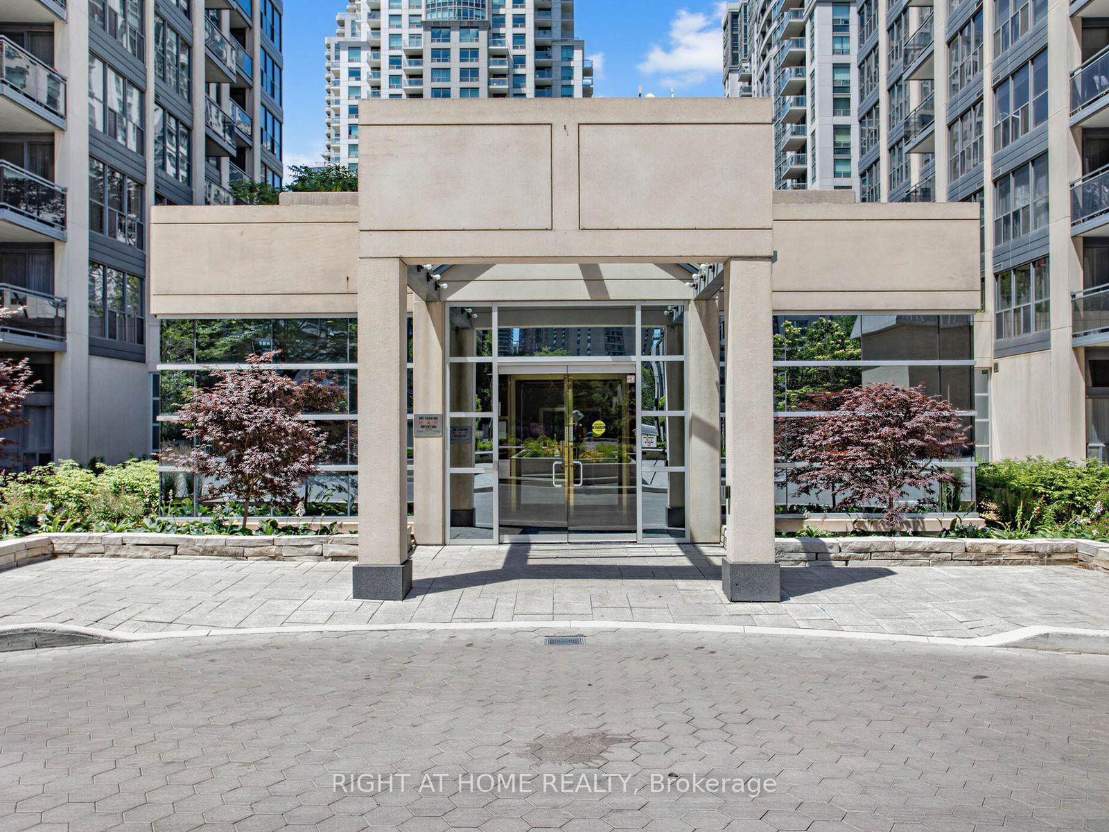 Photo 26 of Unit 511, 28 Hollywood Avenue, North York, Willowdale East — HOMEH